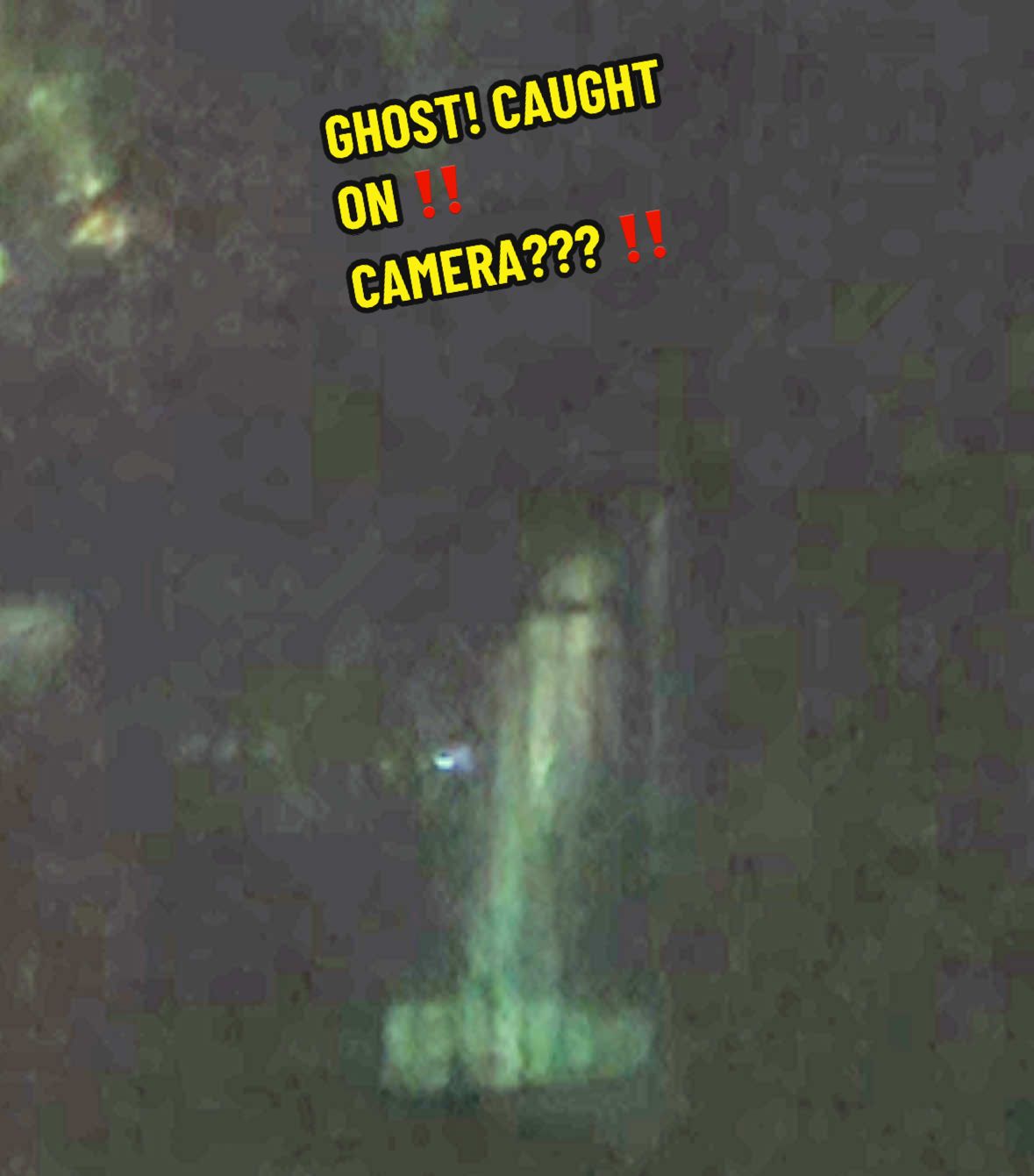 SOMEONEEE EXPLAINE? 😱   ‼️THE HECK IS IT???? ‼️ #ghostphotoshoot #expert  #REPOST #ghosthunting #Spirt #box #spirituality 