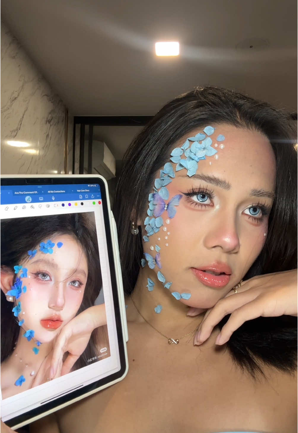 Blue Flower Makeup Tutorial  . #aryong_ongying #อาหยงองค์หญิง #รีวิวบิวตี้ #makeup #makeuptutorial #tutorial #makeuphacks #makeupasmr #asmr #douyinmakeup #douyin 