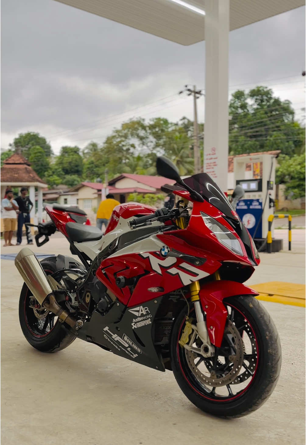 ❤️#bmw #s1000rr #viraltiktok #fypシ゚viral #foryoupage #onemillionaudition #highcapacitysrilanka🇱🇰 