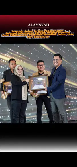 Bawaslu Sulsel Terima Penghargaan Sebagai Kehumasan Terbaik Tingkat Provinsi Pada Pelaksanaan Pemilihan Serentak Tahun 2024 Dari Bawaslu RI yang Diterima Langsung Oleh Koordinator Divisi Humas dan Datin Bawaslu Sulsel Alamsyah. #alamsyah #bawasluri #bawaslu #bawaslumengawasi #bawaslusulsel #pilkada2024 #pilkadaserentak2024 #sulsel #pilkadasulsel #fyp #fypシ #fypシ゚viral #makassar #penghargaan @Bawaslu RI @Humas Bawaslu Sulsel 