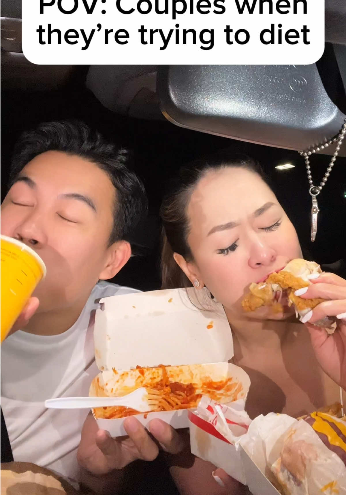 Couple na gusto mag diet 🤣❤️ can you relate guys? @zaralopez_official 