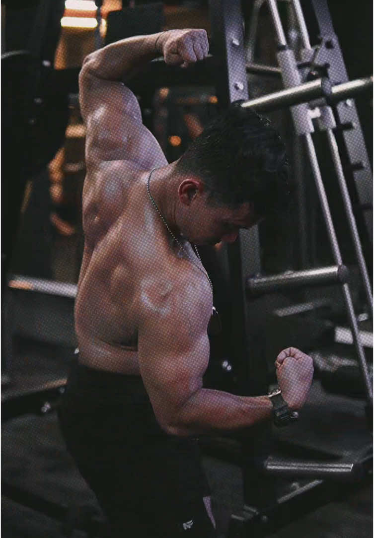 Boleh lah sesekali JJ #CapCut #fypシ #fyp #trending #viral #sumbar #padang #gym #workout 
