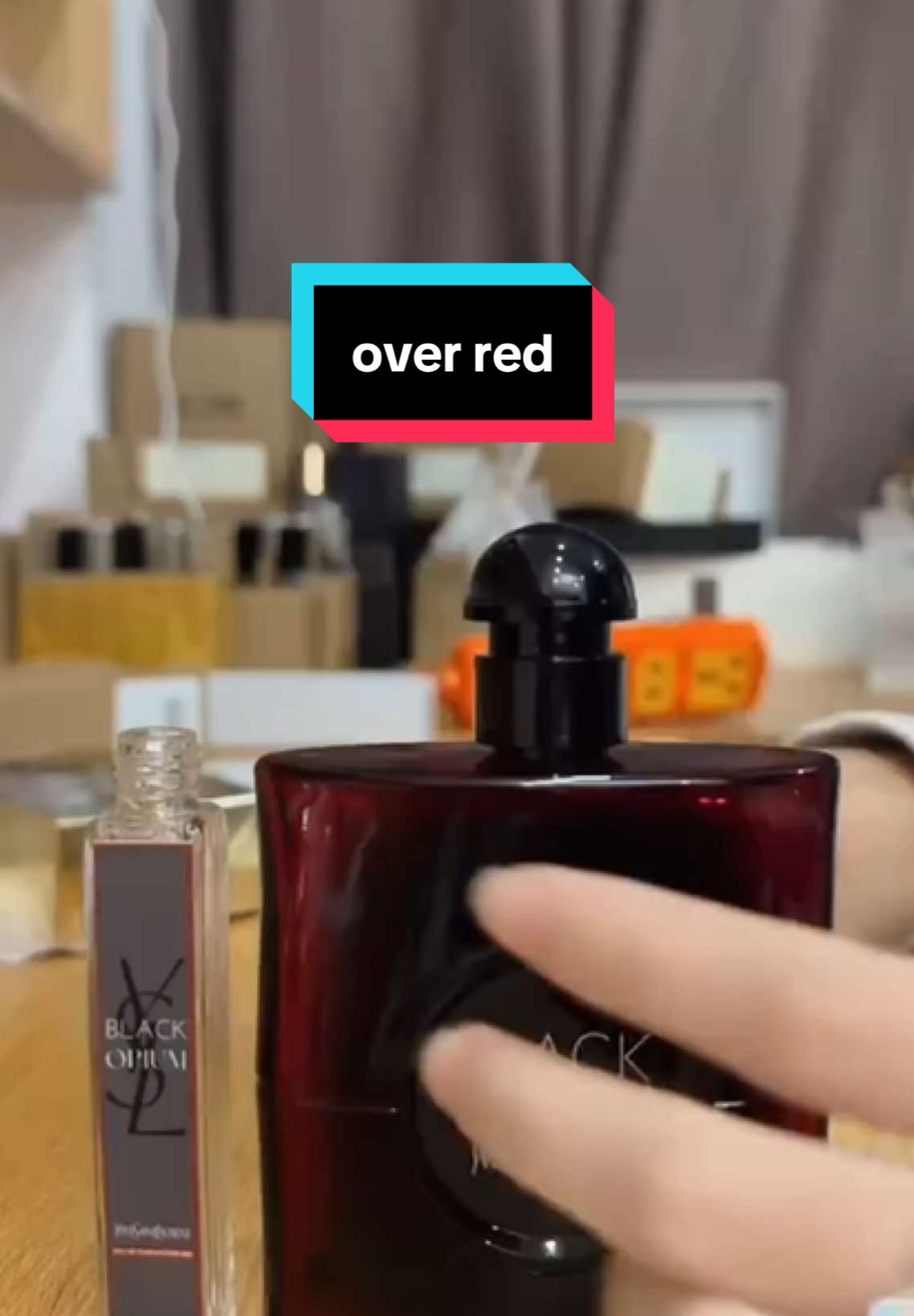 chưa hết hót mùa thu đông over red #nuochoa #xuhuong #nuochoanuthomlau #nuochoanu #solpefume 