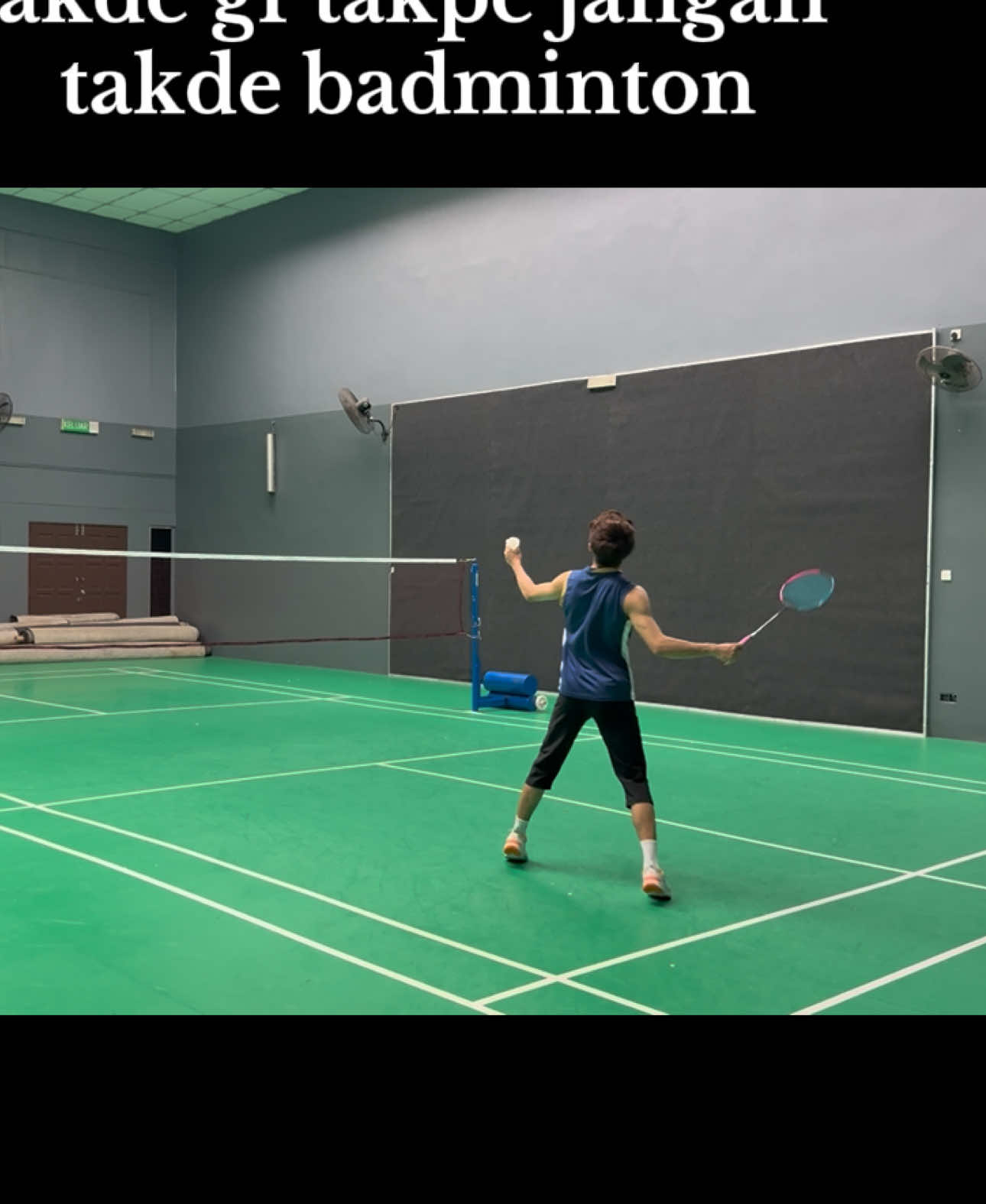 teringin nak main badminton dengan girlfriend 🥹