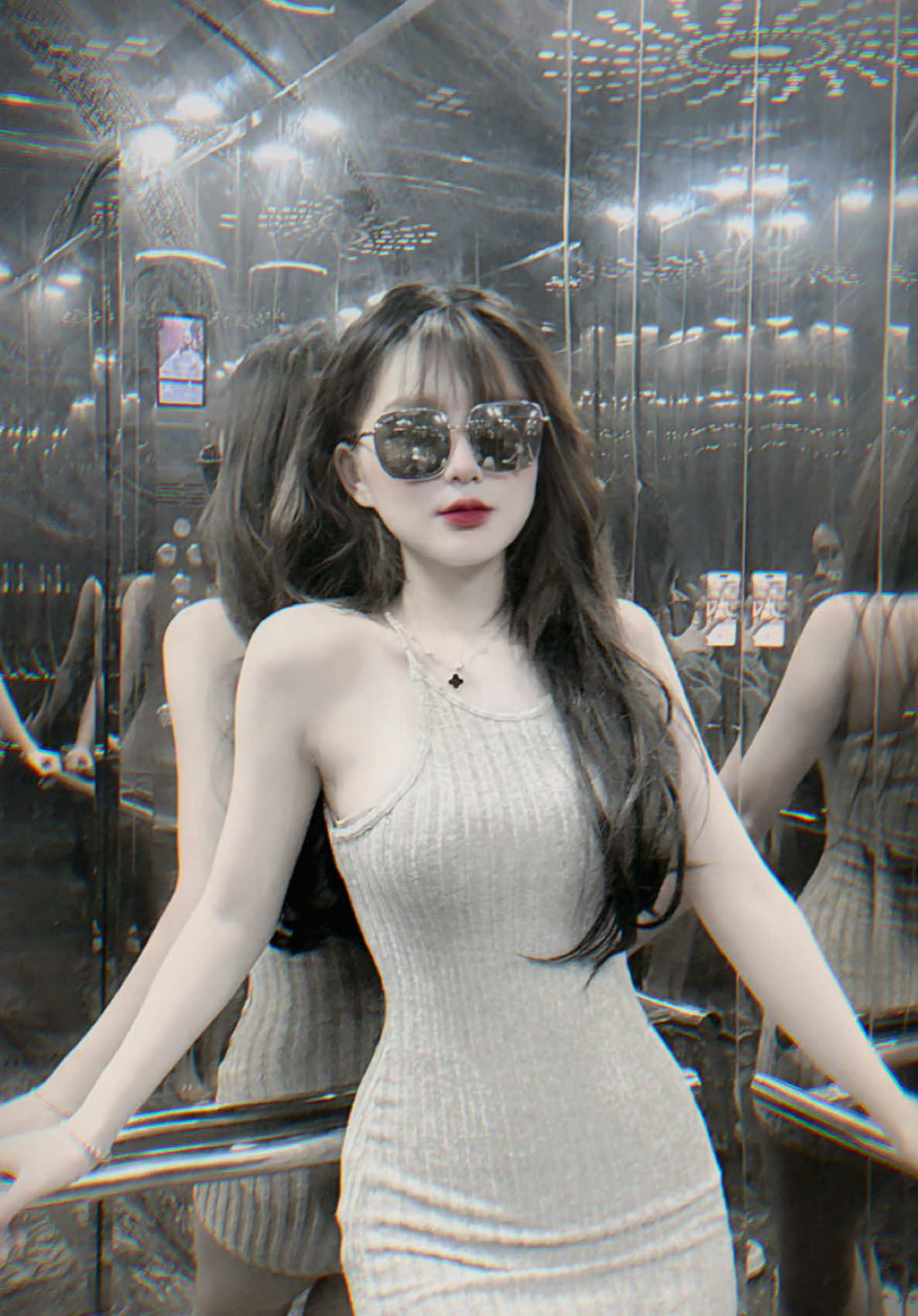 Con said : Sao mẹ cứ hay trêu con thế . Tui trả lời ’’ vì mẹ là một chill girl’'😝😝😝 #xuhuong #xuhuongtiktok 