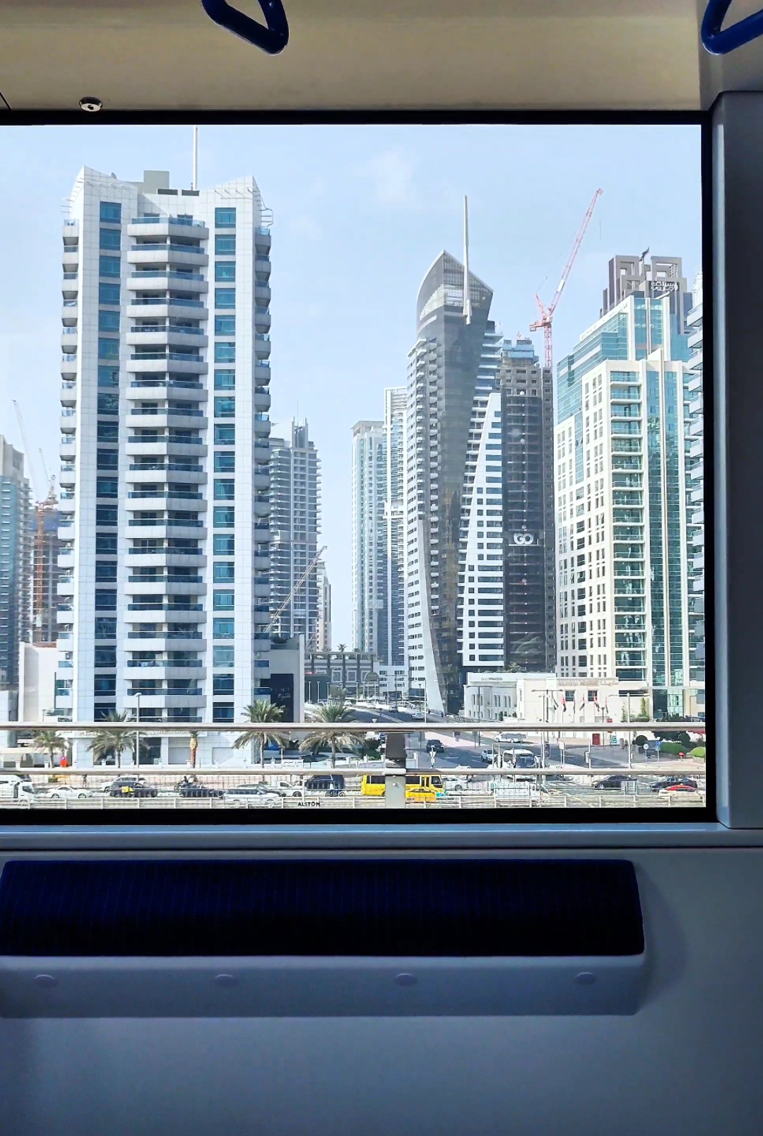 #dubai #foryou  #dubaimetro #trending 
