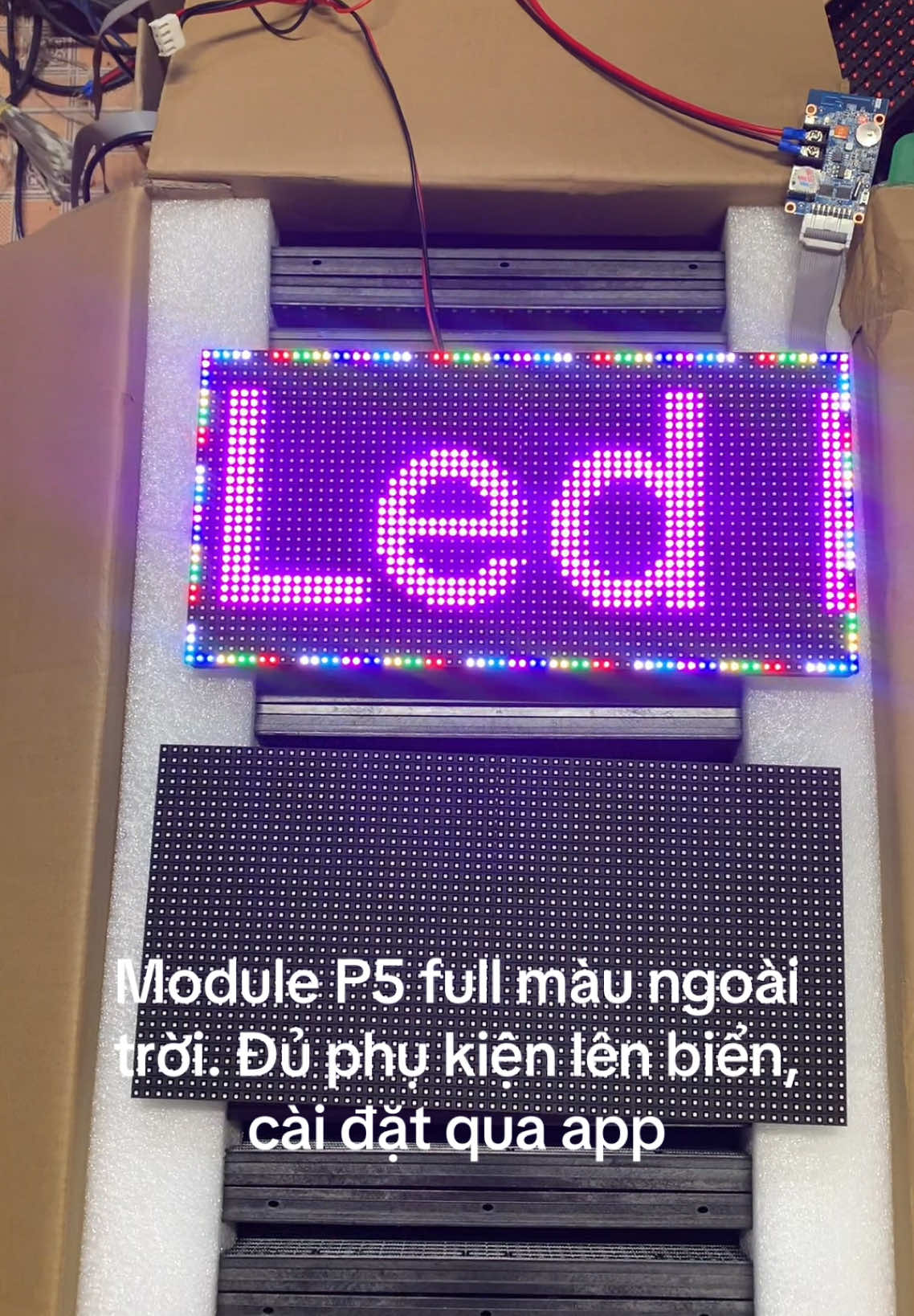 Module led ma trận P5 full màu ngoài trời. Cài đặt qua app, Led Huy Hiền cung câp đủ linh phụ kiện hoàn thiện biển led. #thinhhanhtiktok #xuhuongtiktok #denled #fullcolor #ledlights 
