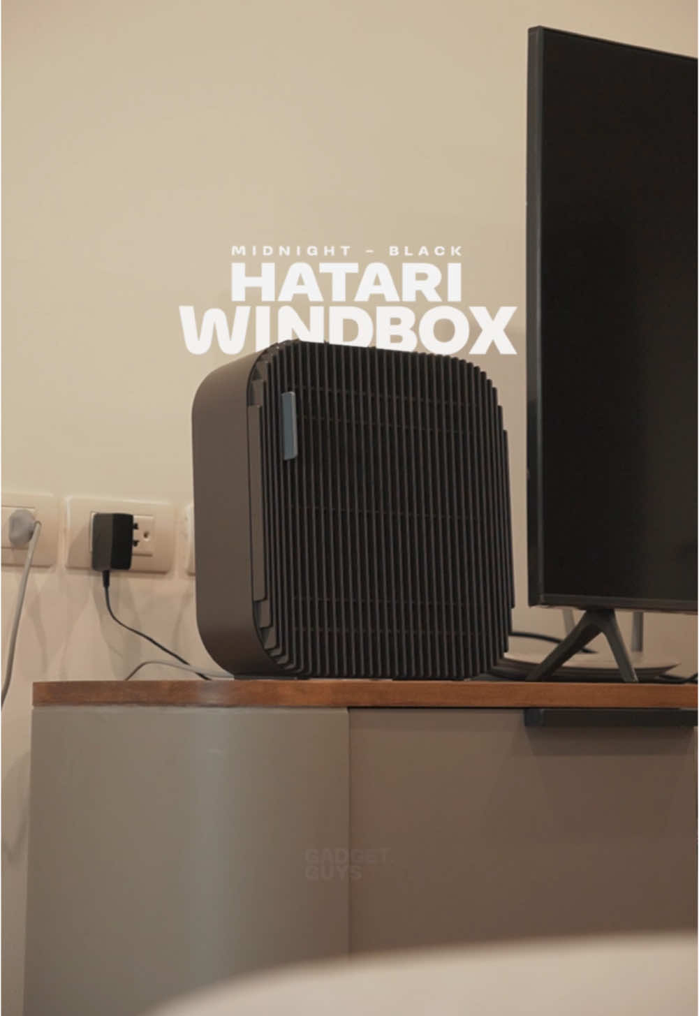 Hatari WindBox  พัดลมทรงกล่องแบบนี้ วางตรงไหนก็ได้มันไม่ขัดตา สวยมาก ราคาดีด้วย . . #GadgetGuys #พัดลมตั้งโต๊ะ #HatariThailand #HatariWindBox #พัดลมกล่องที่กลมกลืน 