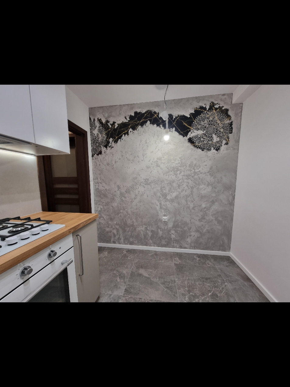 Metamorfoza kuchni 💥 #obraz #beton #mandal #picture #hobby #tik_tok #viral_video #viralvideos #movie #storytime #trendy #remont #metamorfoza #stucco #tynkidekoracyjne #stiukwenecki #kuchnia #kitchen #KitchenHacks  #foxdekorator @Fox Dekorator 