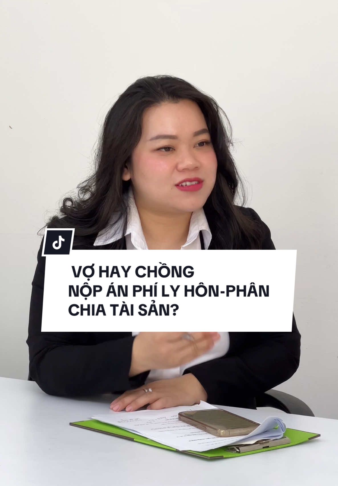 Vợ hay chồng nộp án phí ly hôn-phân chia tài sản? #luatsuphucan #tuvanphapluat #LearnOnTikTok #askany #phanchiataisan #lyhon 