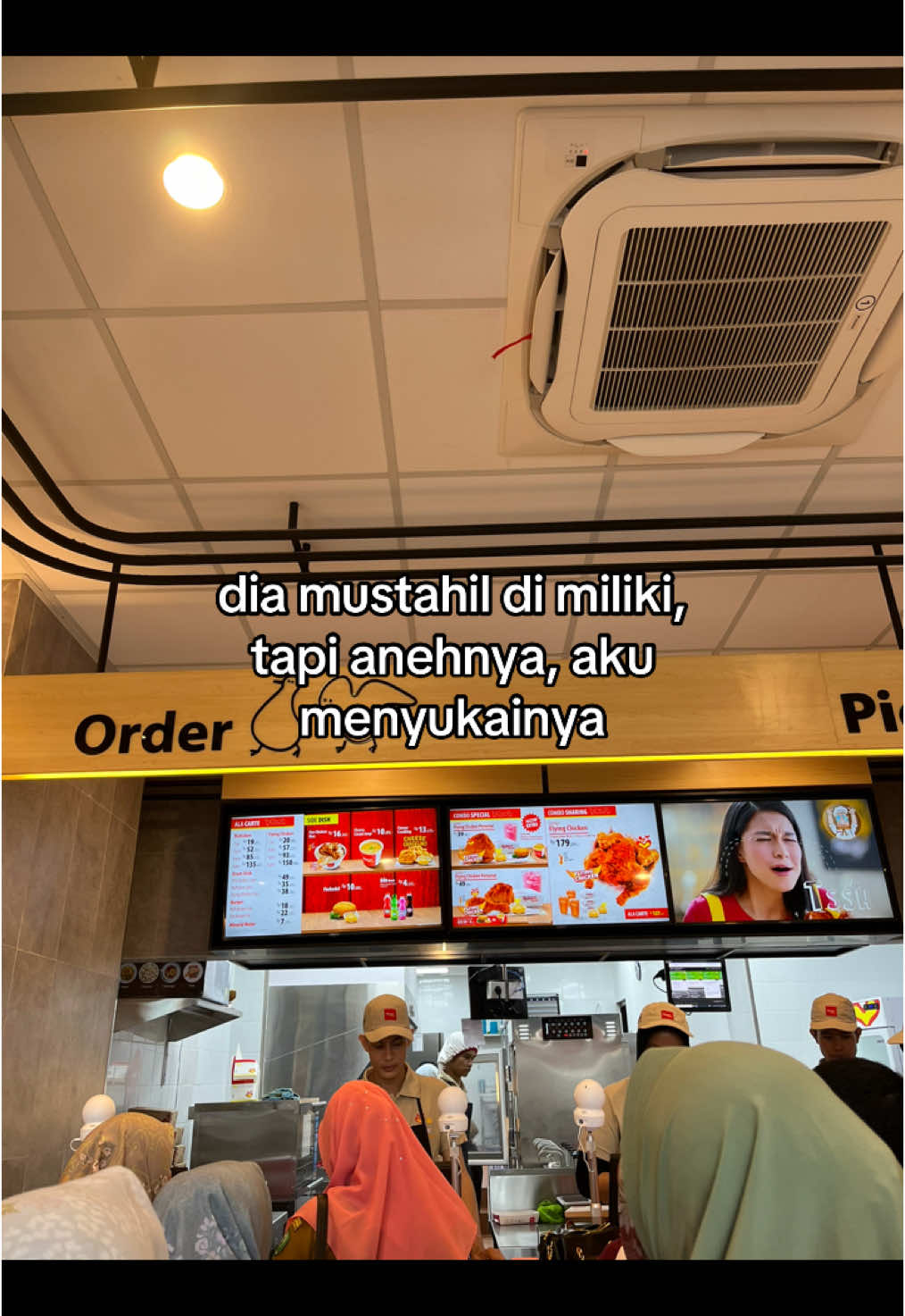 kenapa harus menyukai seseorang yg ga suka sama kita #fyp #fypシ #galaubrutal🥀 #galaubrutal #sad #sadstory 