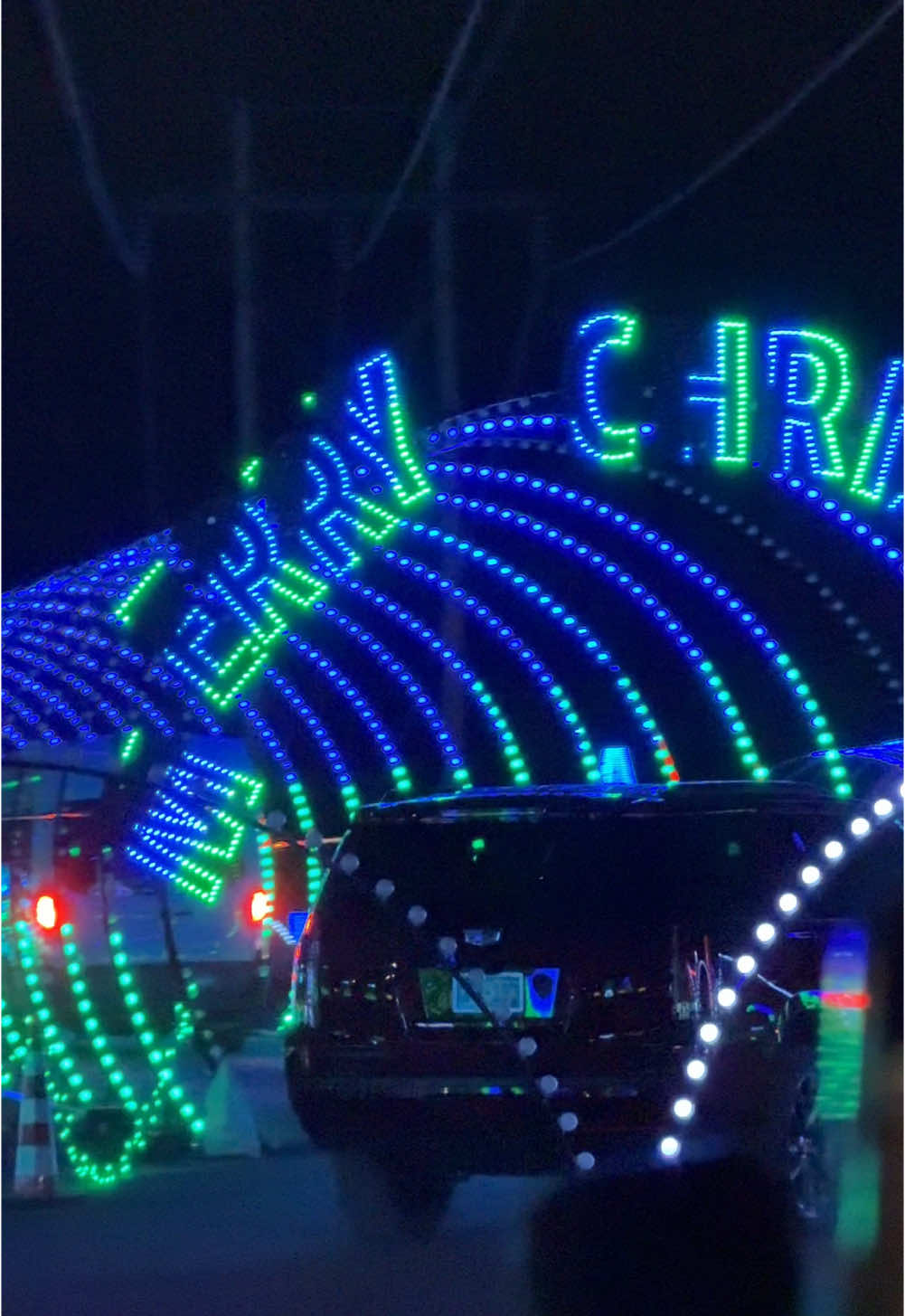 Quick shot ✨ 📍Arapahoe Fairgrounds, Aurora, CO. #christmasincolor #travel #traveling #traveltiktok #explore #aesthetic #colorado #fyp #fy #adventure #christmas #christmaslights #lights #holiday #joy #merrychristmas #drive #drivethru #display #show #lightshow #visitdenver #what2ytavel