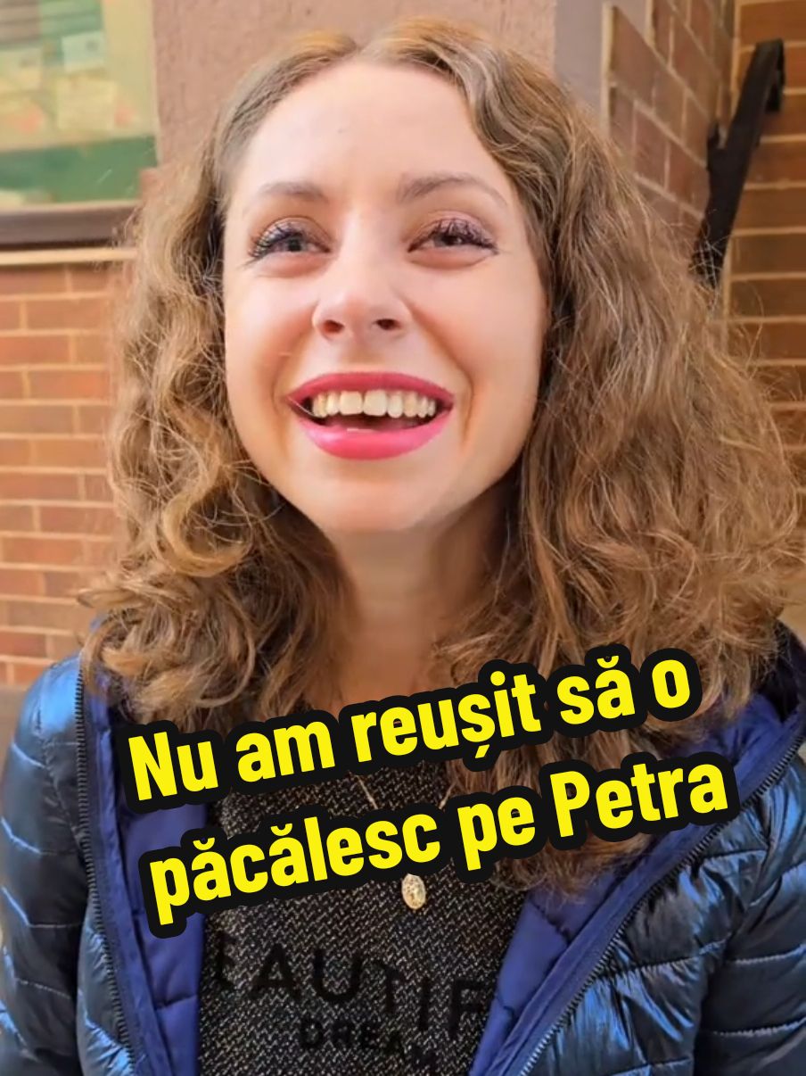 Nu am putut să o păcălesc pe Petra! 🤩😂 Pe Petra o puteți întâlni mâine la Oradea la orașul faptelor bune! 🙏💛 #petra #goviral #oradea #faptebune #foryou #christmas #viral #inspiration #emotional #graurii #help #people 