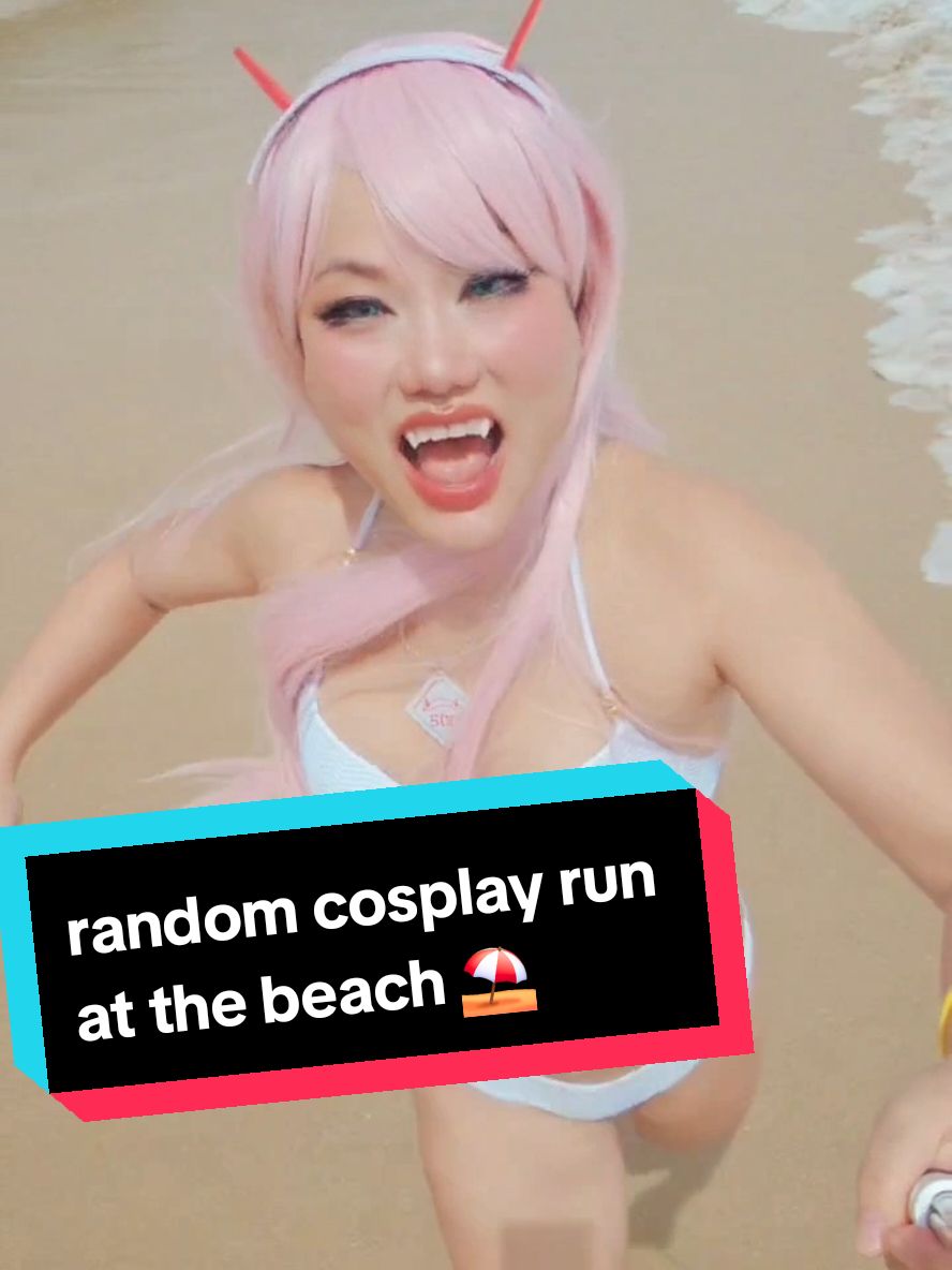 random cosplay run at the beach ⛱️  meet zero two, yor forger and makima compilation  🤣🤣🤣  #cosplay #zerotwo #makima #yorforger #beach #compilation #foryou 