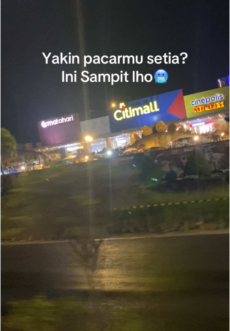 Kota seribu sepupu🙈🙈  #drivermuda #kalimantantegah #drivermudapunyacerita #sopirtrukpunyacerita #sampit #sampit_kalteng #storytime #borneocitymallsampit #citymallsampit 