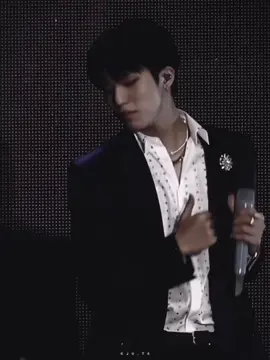 ทำเป็นไม่รู้ 🫠 #jeongwoo #treasure #treasure_yg #fyp #foryou #fy 