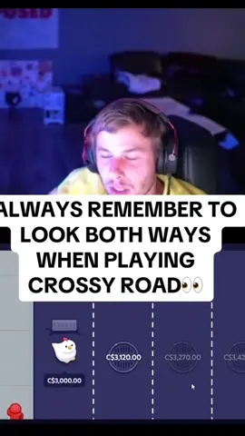 ALWAYS REMEMBER TO LOOK BOTH WAYS WHEN PLAYING CROSSY ROAD 👀 #xposed #kickstreaming 