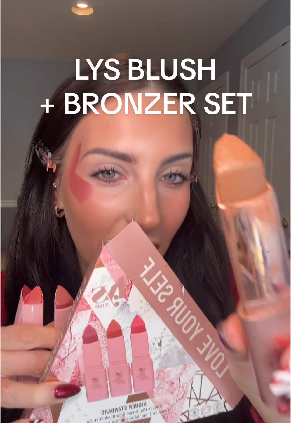 this is girl math if ive ever seen it!  ✨ $28 for full size bronzer and 3 mini blushes ✨ just the bronzer itself is usually $20 so $8 for all 3 blushes! Under $3 each.  Limited time grab it while ya can! @LYS Beauty  #lys #lysbeauty #nolimitsbronzer #nolimitsbronzerstick #nolimitscreambronzerstick #creambronzer #lysbeautycreambronzer #bronzerstick #blushstick #creamblush #lysblush #creamcontour #contour #affordablemakeup #makeuprecomendation #tiktokshopholidayhaul #starcreatorcompetition #tiktokshopcreatorpicks #ttsbeautybesties 