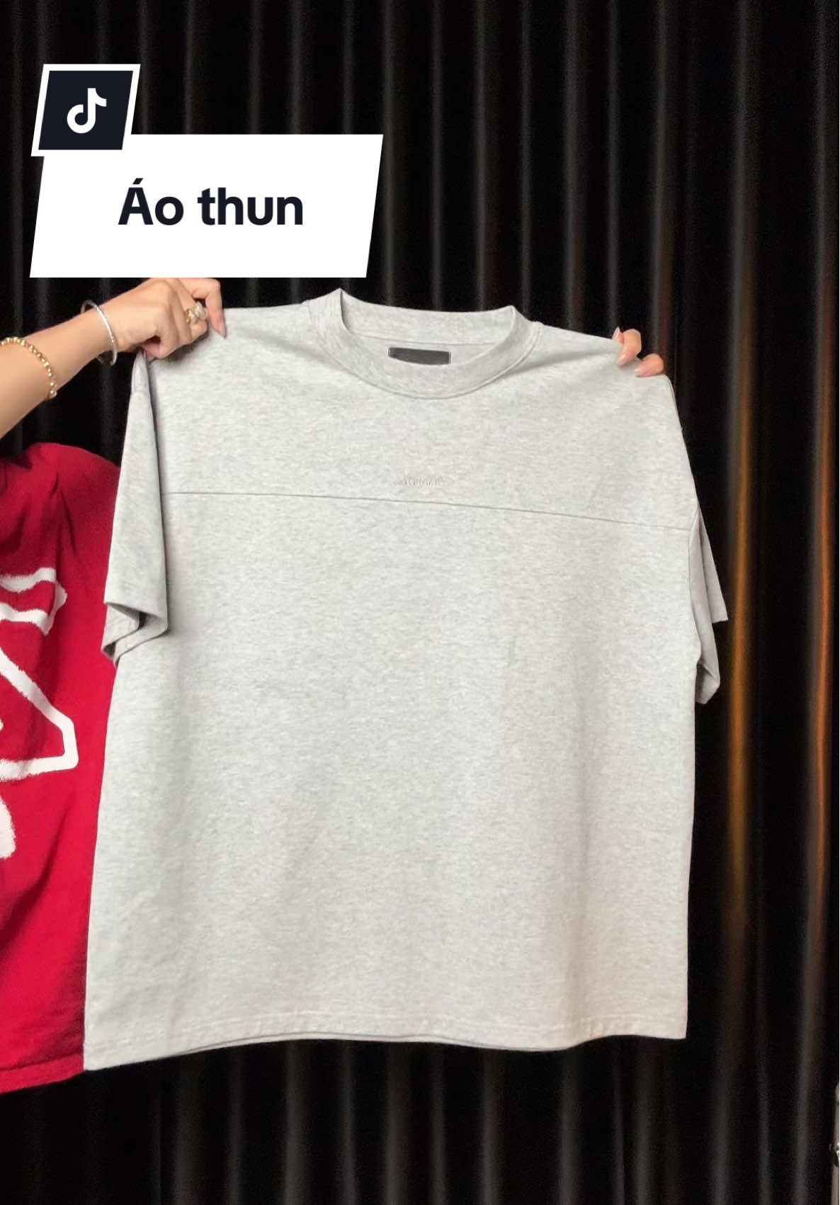 Lại là XÁM TIÊU cái màu mà không làm tui thất vọng bao giờ #tshirt #áothun #localbrand #phốiđồđẹp #OOTD 