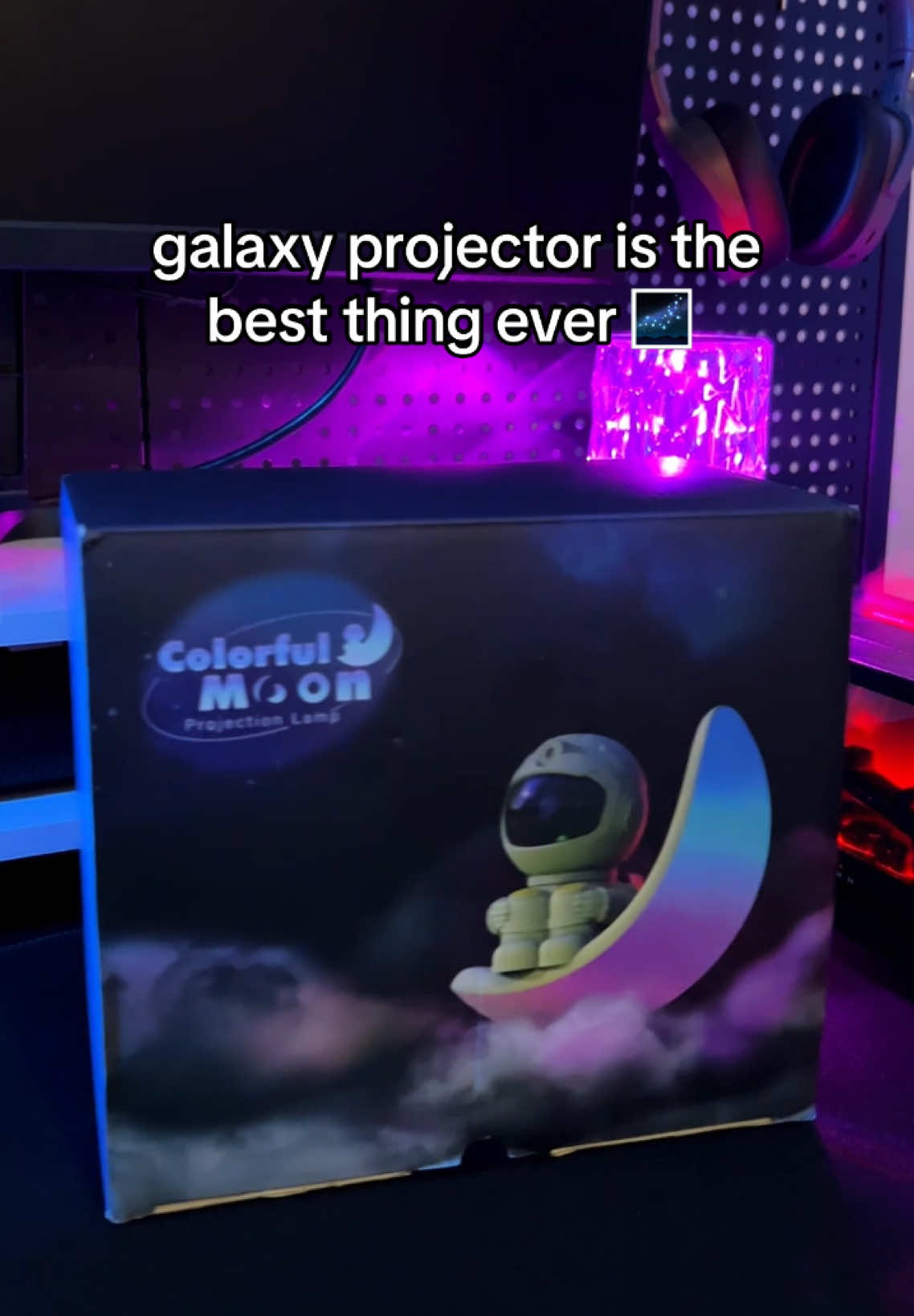 This galaxy projector is so cool !!! #lightprojector #giftideas #astronaut #projectcar #astronautprojector #galaxy#momfinds #light #giftforkids #galaxyprojector #tiktokshopholidayhual #christmasgift #tiktokmedemebuyit #christmas  #dealsforyoudays #christmasgiftideas #blackfridaydeals #tiktokshopblackfriday #tiktokshopcybermonday