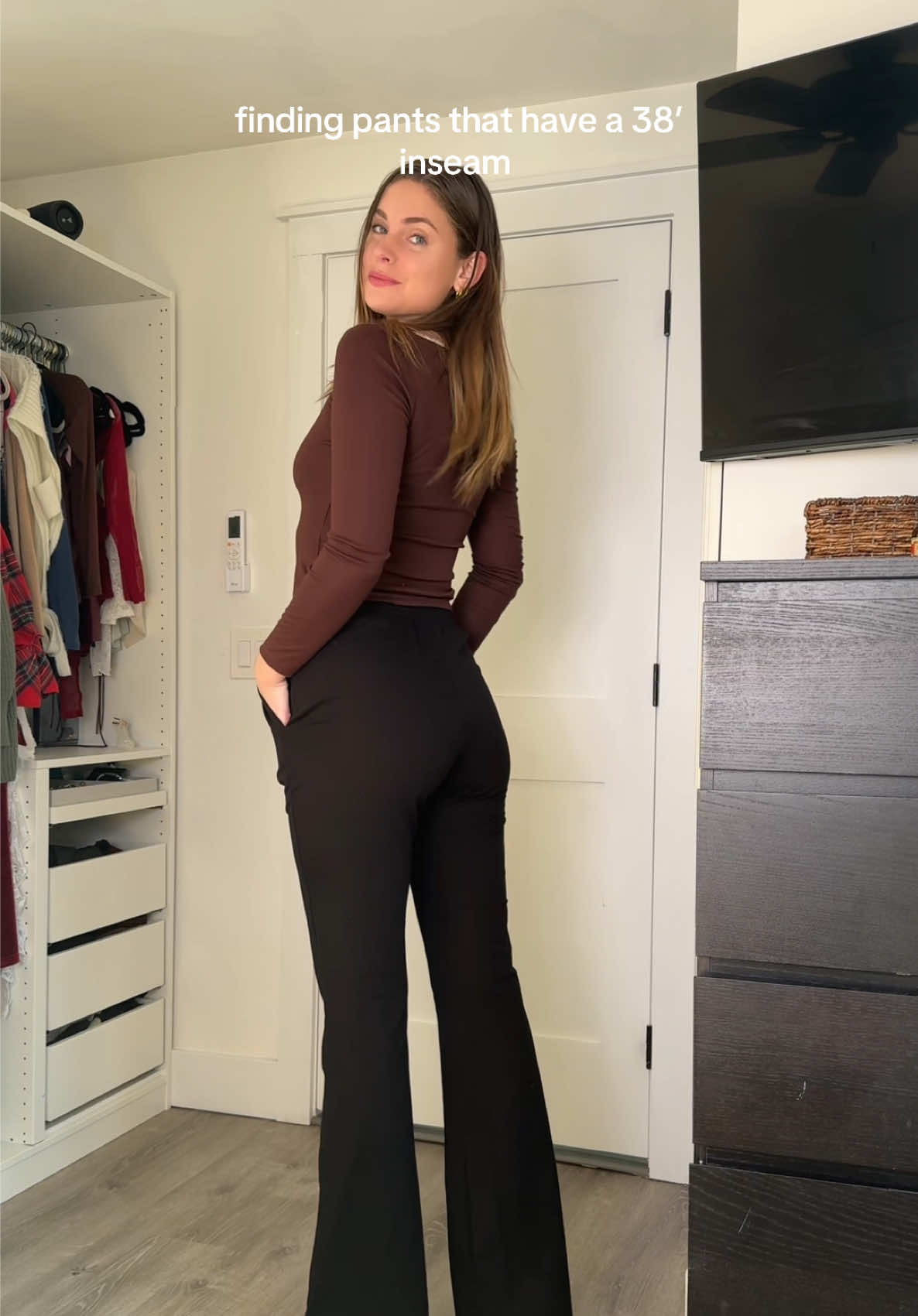 6 foot girl problems 🤩🤩🤩 #tallgirl #loungepants #tiktokshopholidaydeals #tallgirlitems 