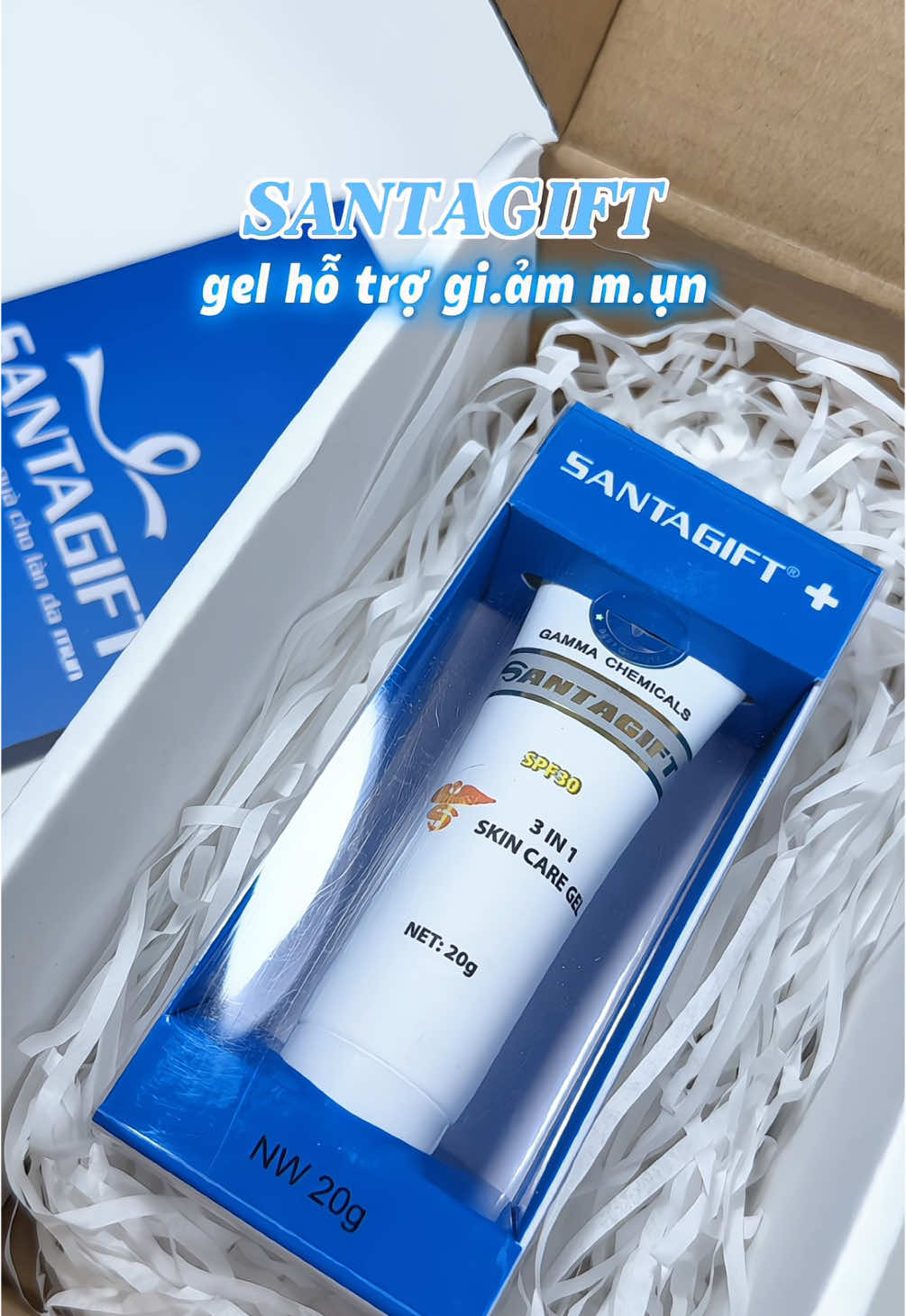 Hiểu vì sao gel mụn này chị Hà Linh khen đến vậy rồi 😮 #santagift#geltrimun#halinh#giamthammun#giammun#skincare#reviewlamdep#unboxing#hanhtinhunbox#danhaycam#nongtrongnguoi#munviemsung#munan#mundauden 