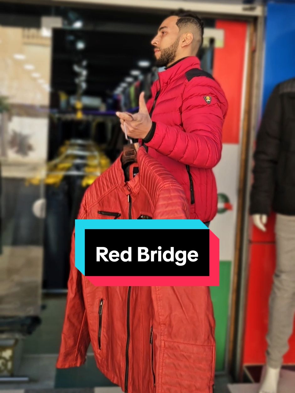 Red Bridge 🇬🇧❤️ Taille M Disponible