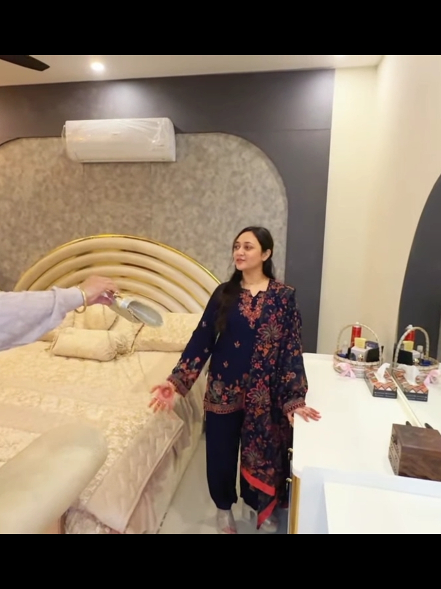 Bed Room.#rajjabbutt #rajabbuttfamily #rajjabfamily #rajjabbuttfamily #rajabmarriage #emaan #rajabeman #rajabbuttmarriage #rajabbuttincome #rajabfriends #rajabbutlive #rajabbuttlivematch #qawali #qawalinight #viral #tiktokpartner #tiktokviral #rajabvlog #rajabbuttvlog #rajabbutt555 #rajjabbutt #rajabbuttfamily #rajjabfamily #rajjabbuttfamily