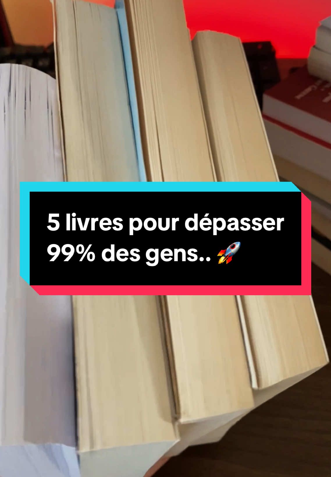 Ces 5 livres vont te permettre, avec le temps, de construire des résultats solides dans les domaines qui t’importent pour pouvoir dépasser 99% des gens.. ✨ #développementpersonnel #powerofmindset #effetcumulé #objectifs #potentiel 