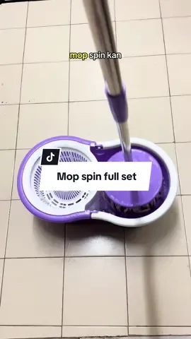 Jom bertukar pakai mop spin mudah takperlu perah mop pakai tangan.. 1set dapat baldi batang mop dan pad mop.. nak bersihkan lantai pun rajin sebab senang tak kotorkan tangan nak pegang mop. 👍🏻🫧✅ #mopspin #spinmop #setmopspin #mopspinmurah 