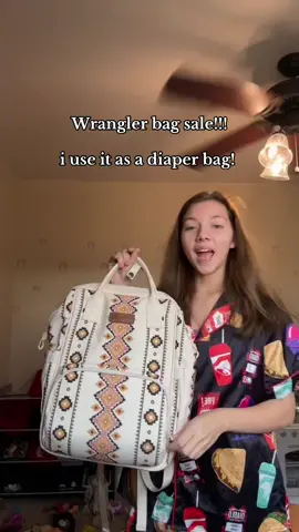 its just so cute #wranglerbag #southernfashion #wranglerbackpack 