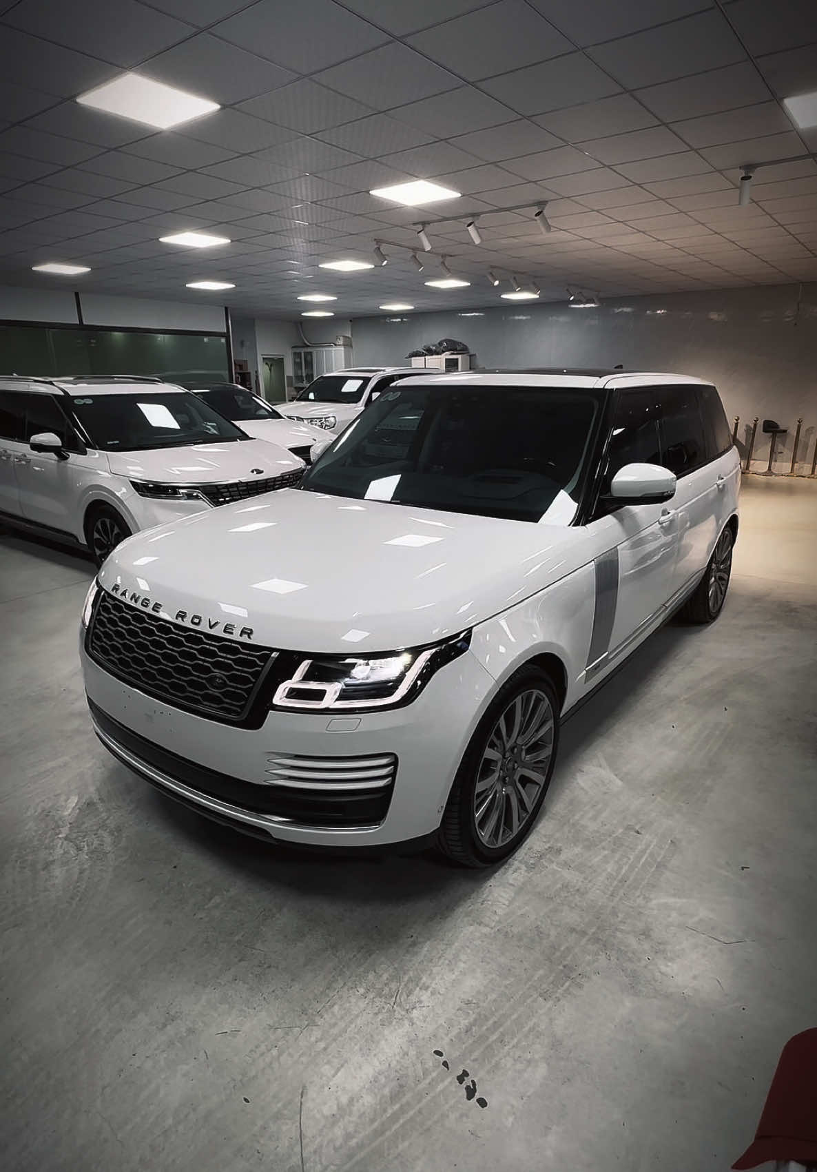 Anh em ngủ chưa? Range Rover Vogue LWB sx 2019 #team_tamthaitu👑 #xuhuong #rangerover #landrover #car #rangeroversport 