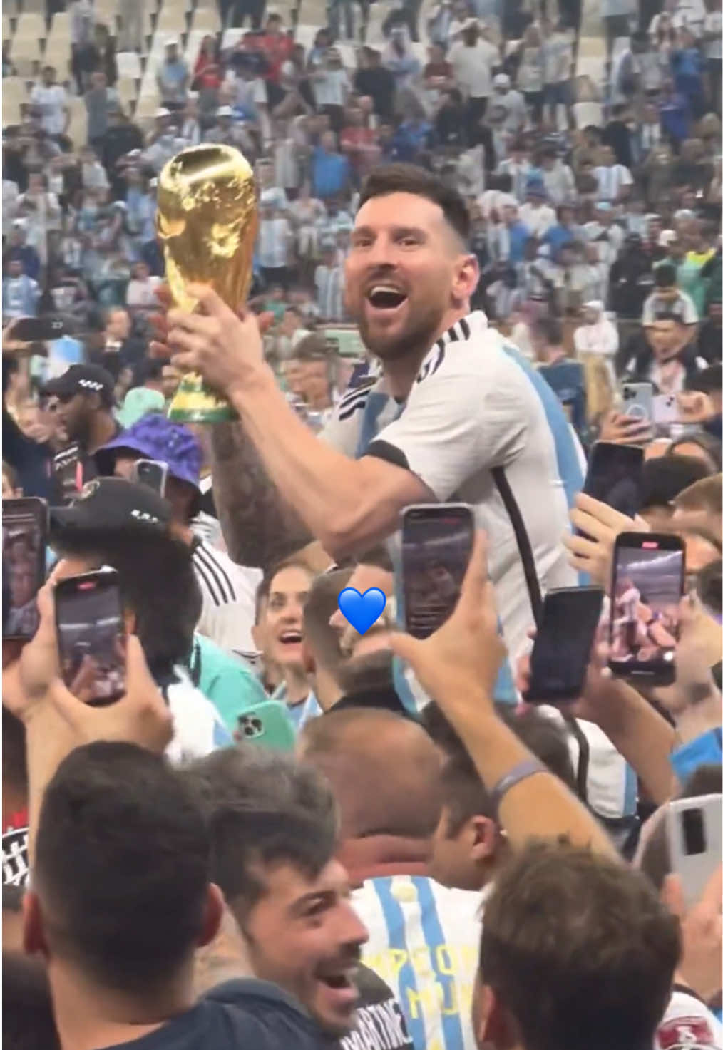 #Messi being paraded around the pitch on Kun Aguero’s shoulders hoisting the #WorldCup trophy 🙌 (via @Castro1021)