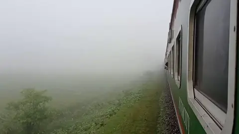 শীতের সকাল ,ট্রেনে ভ্রমণ।😇😇#100k #viral #foryou 