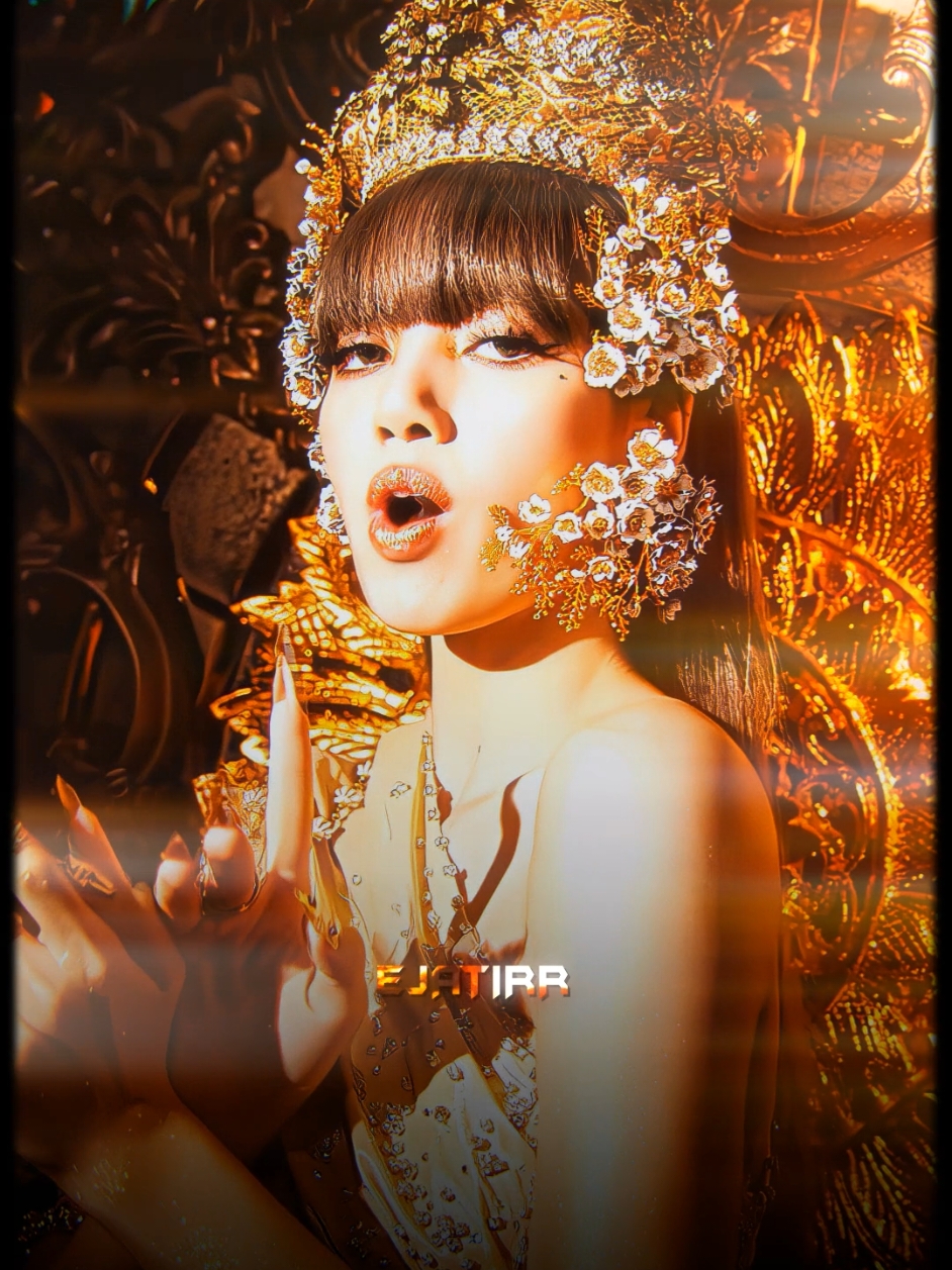 Do you get deja vu? | #LISA  Want this CC? CC used -> EJATIRR's Main CC #1 highly inspired by: @⛧ 𝐬𝐨𝐮𝐫𝐥𝐢𝐥𝐢  Lalisa X 