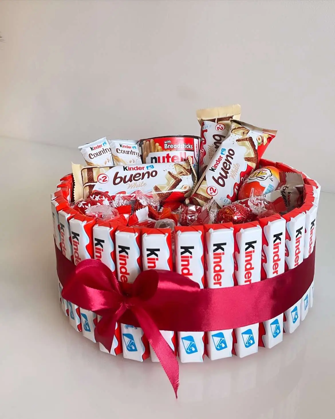 Stor chokladmixbox 🍫♥️🥰 #merci #choklad #giftbox #gåva #giftboxsurprise #sweden🇸🇪 #swedentiktok #choklate #choklate #giftideas #seeden🇸🇪 #swedentiktok #السويد🇸🇪 #هدايا_حب #هدايا_تخرج #merci #هدايا_العيد #هدايا #اكسبلور #اكسبلورexplore 