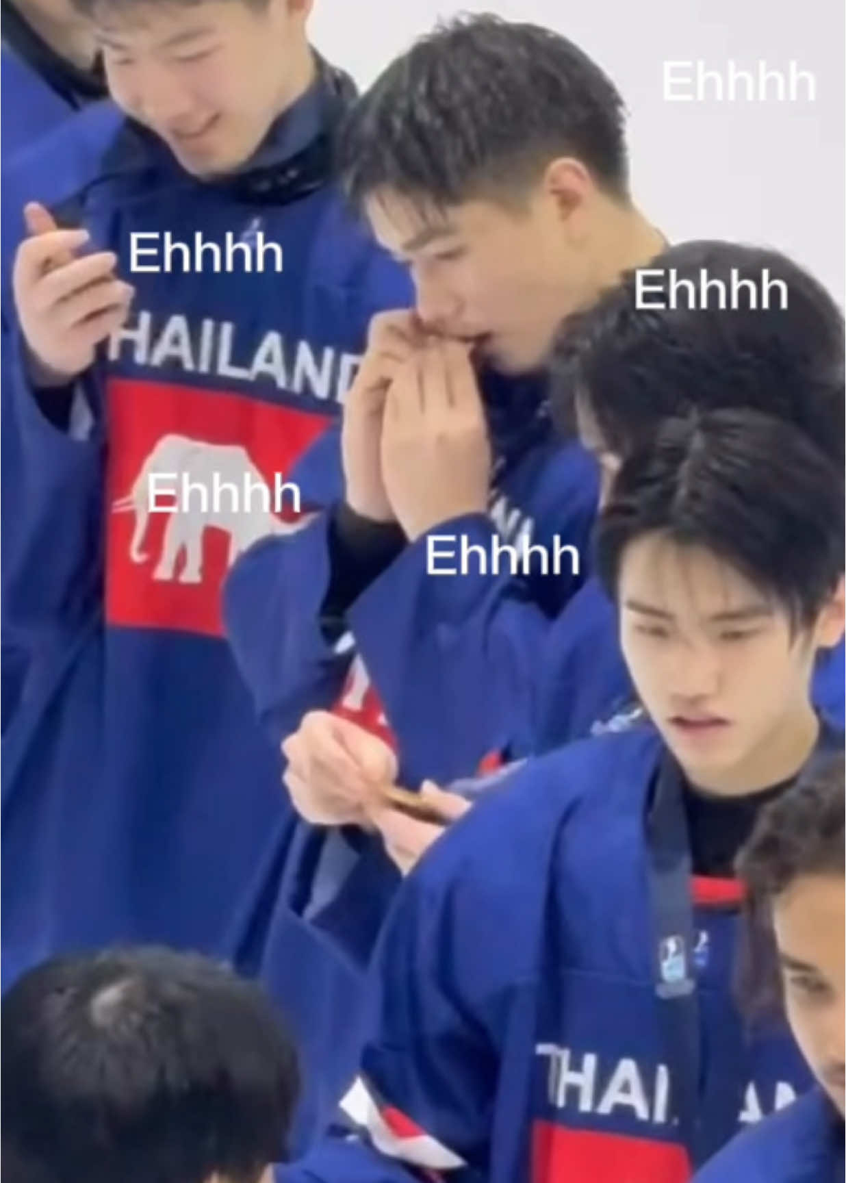 เจดทำดีๆลูก เราเป็นนักฮอกกี้ทีมชาติ 🤣🤣🤣🤣 #jade  #jade71 #jade8 #icehockey #THAILANDICEHOCKEY 