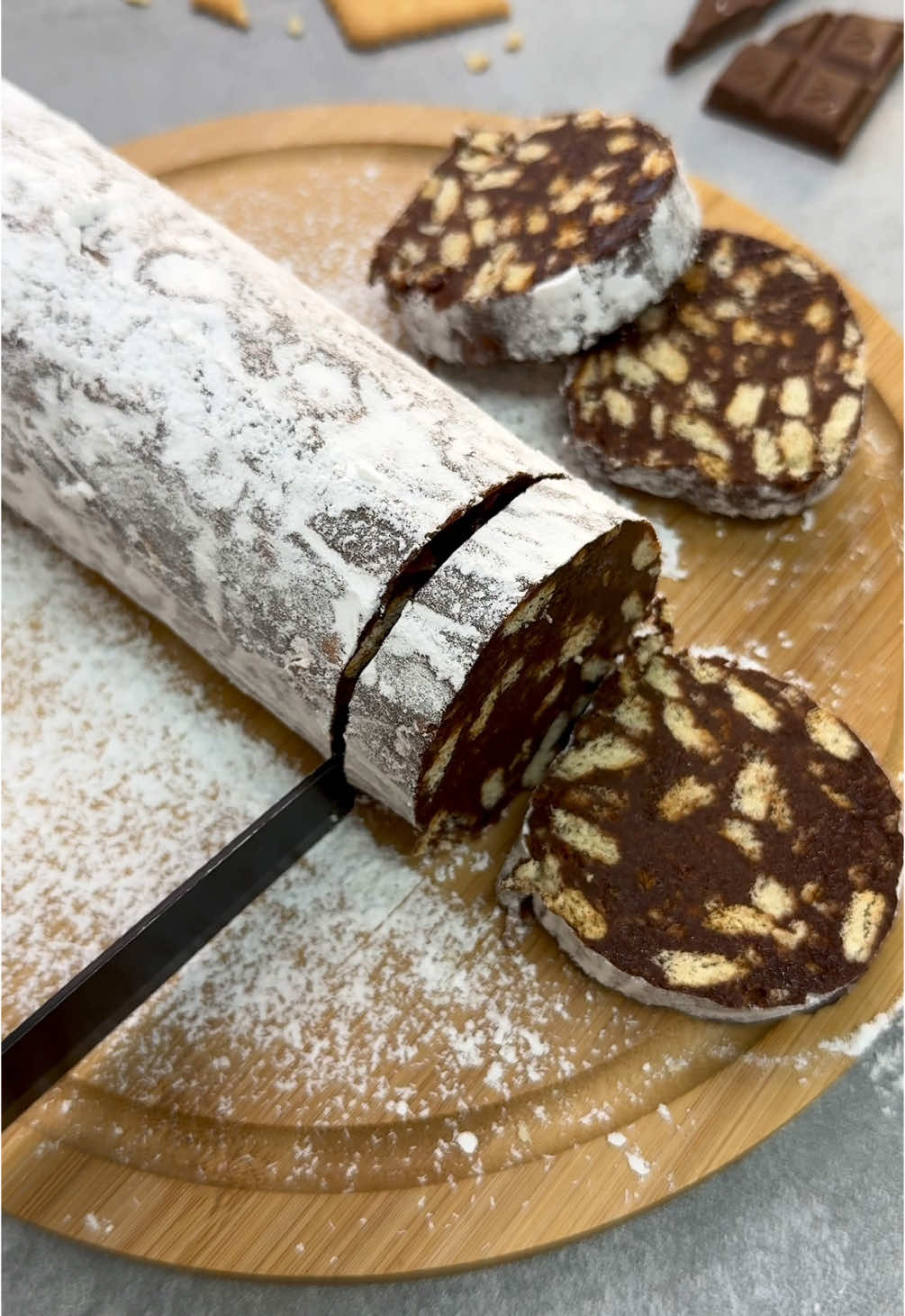 Chocolate salami🍫 Recipe on IG #dessert #nobake #essen 