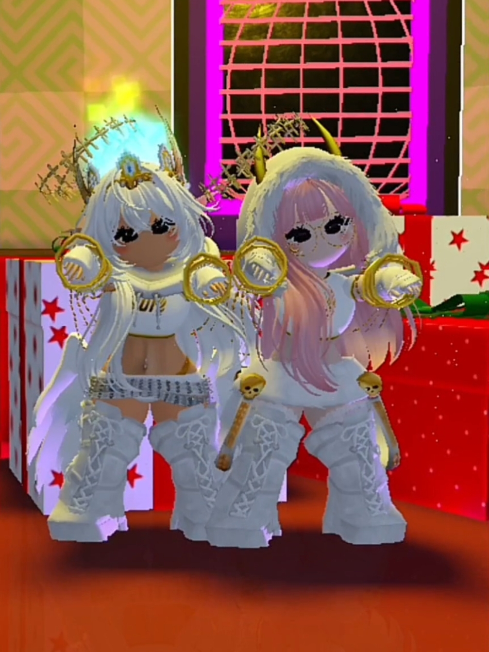 🎉🥳FELIZ ANIVERSÁRIO🥳🎉 Vamos desejar feliz aniversário às duas aniversariantes do mês @Death @01yaya_z  🥰❤️ . mapa: RH Dance Studio dance: xthang emote: xflamengo ib: @Slow11  . . #roblox #robloxfyp #robloxtiktok #robloxdance #robloxtrend #robloxedits #foryoupage 