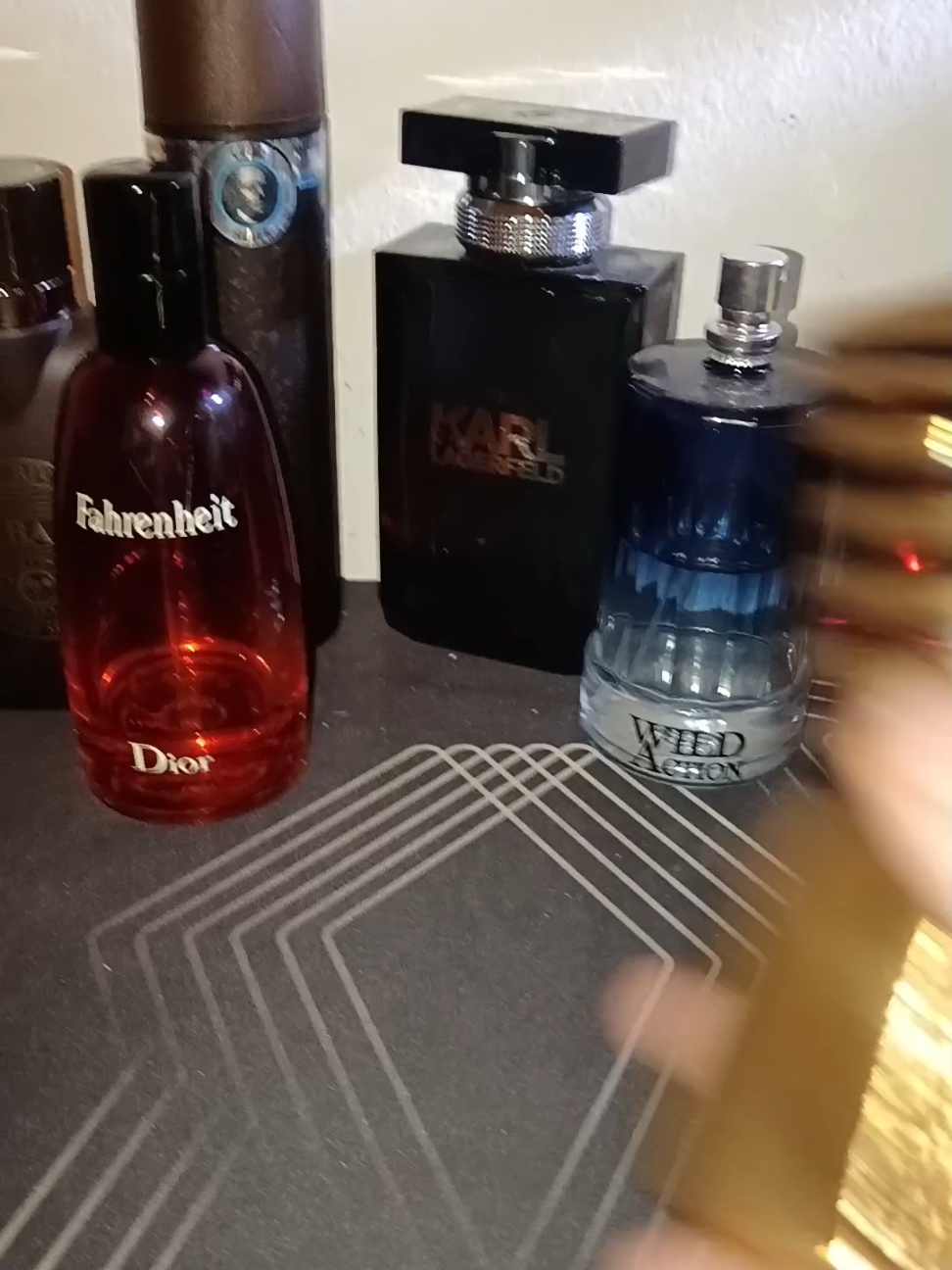 The glaze of this fragrance is Massive. And you know what else is Massive? #fyp #cologne #JPG #DIOR #karllagerfeld #lariver #cuba #fyppppppppppppppppppppppp #cabana #fragrancetiktok #fragrances 