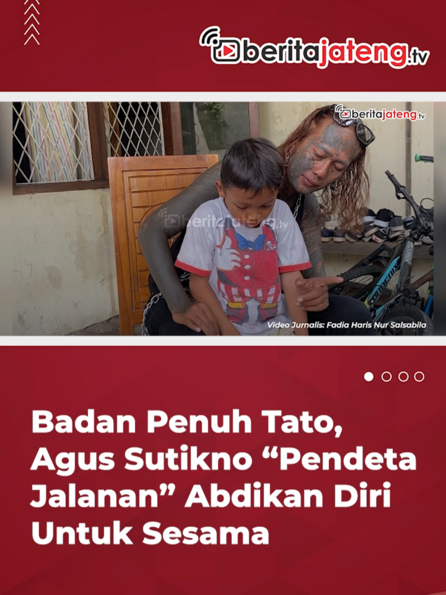 Agus Sutikno, meski sekujur badannya penuh dengan tato hingga muka, siapa sangka Agus adalah seorang lelaki berhati mulia. Ia sebenarnya adalah seorang pendeta di Gereja Pantekosta di Indonesia (GPDI) Jawa Tengah. Berkat penampilannya, ia bahkan punya julukan “Pendeta Jalanan”. #infokejadiansemarang #infosemarang #informasi #infoterupdate #infoindonesia #infoviral #beritajateng #beritaviral #beritaterupdate #beritafakta #beritanasional #beritaindonesia #beritasemarang #trending #viralkan #viralbanget #viralindonesia #fyp #trending #jawatengah #kotasemarang