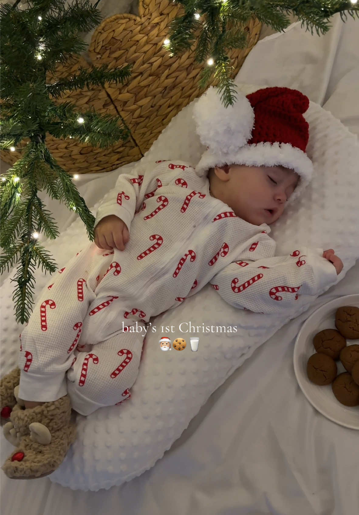 my heart can’t take 🥹🎅🏼  #babysfirstchristmas #fyp 