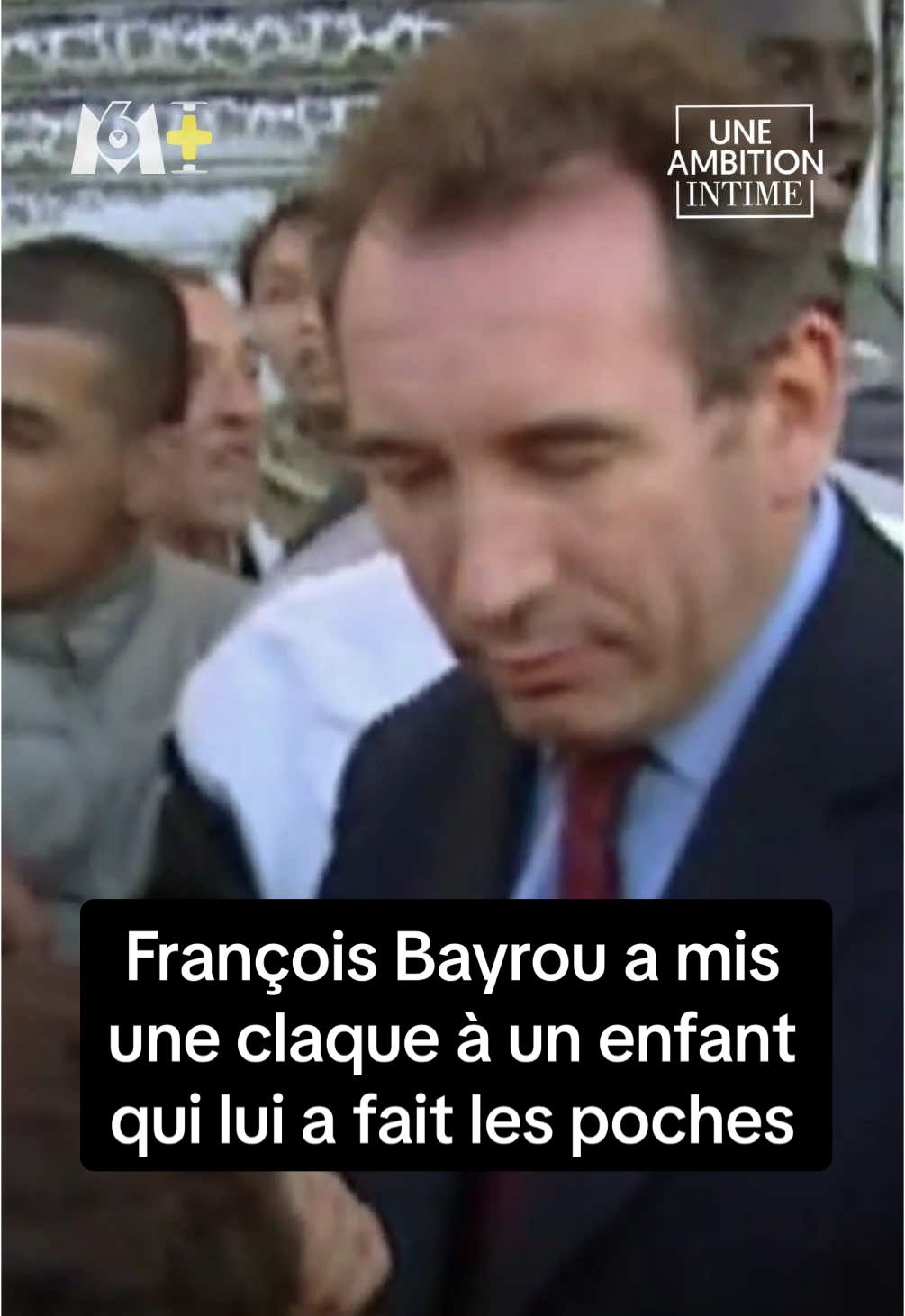 "Tu ne me fais pas les poches !" François Bayrou revient sur l’un des faits les plus marquants de sa carrière avec Karine Le Marchand #UneAmbitionIntime, François Bayrou, disponible en streaming sur M6+ #onregardequoi