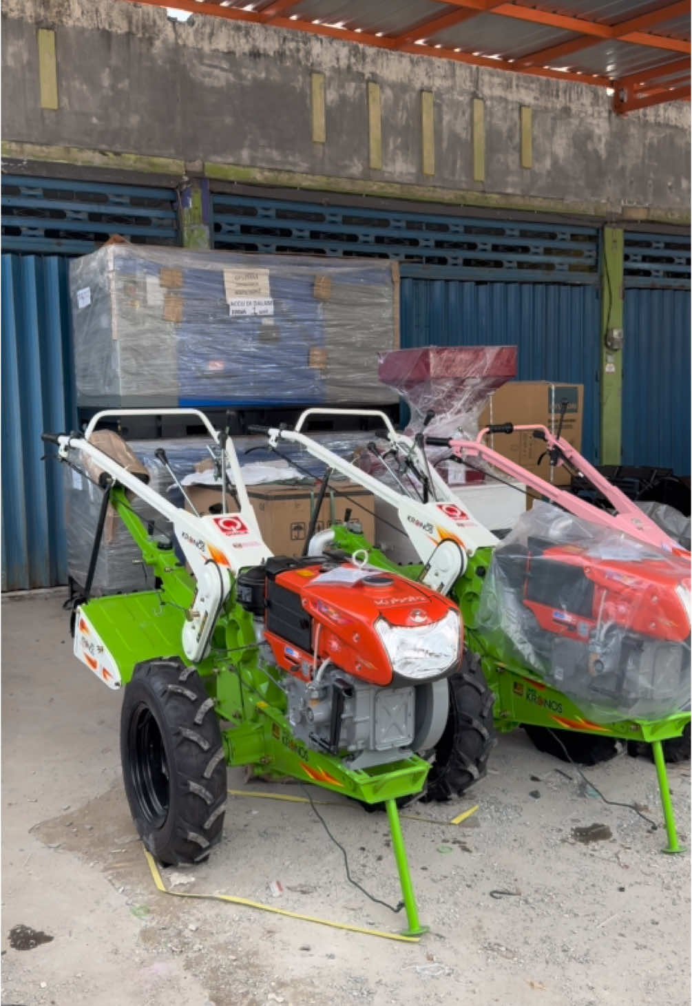 Wadah amang bermacam-macam type Traktor, Cultivator, Tiller QUICK dan merk lainnya #traktor #traktorsawah #quick #pemadambanjarmasin #zspower #hondapowerproducts #pertanian #pertanianindonesia 