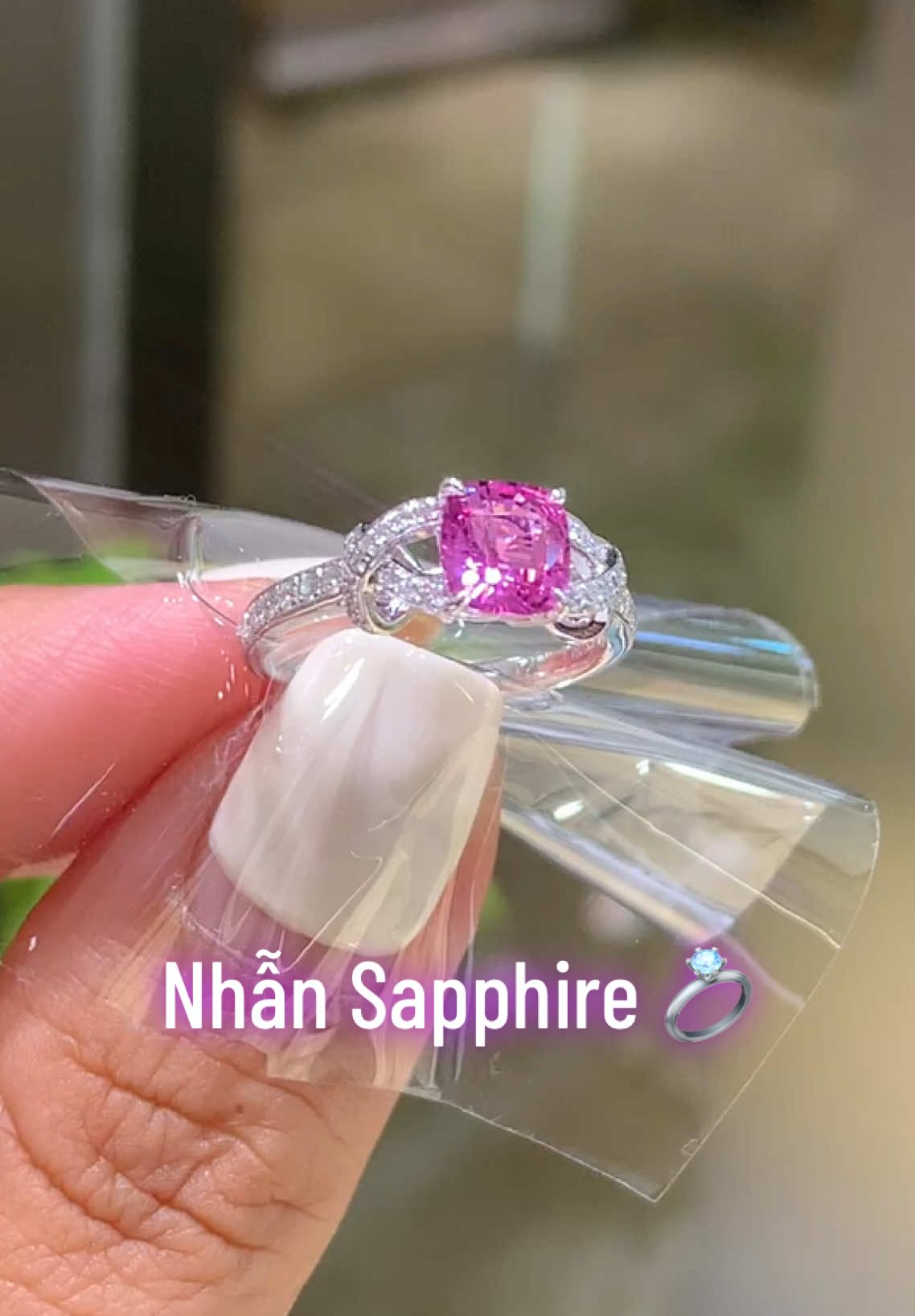 Chưa biết làm gì với #sapphire hồng #khanhlinhgemstone #daquy #trangsuc #nhẫn #gemstone #jewelry 