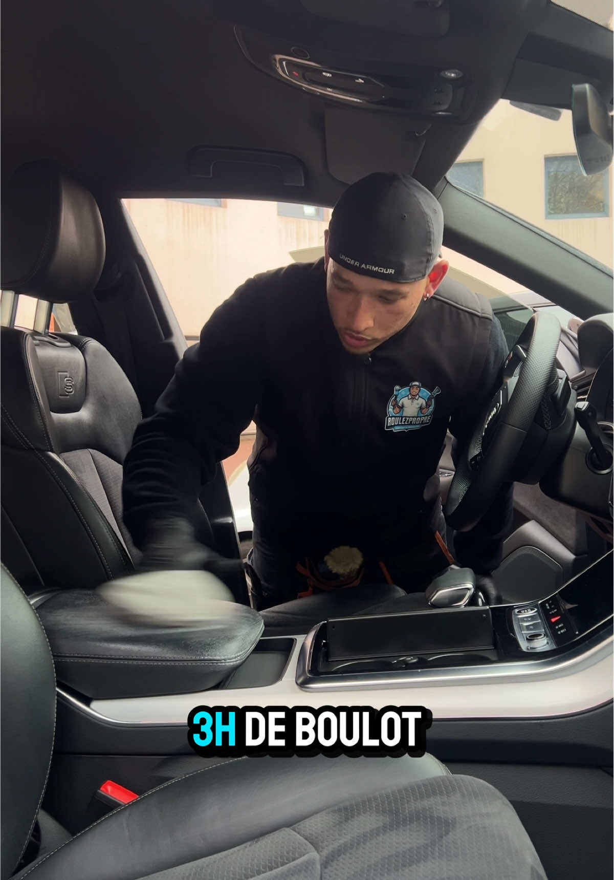 Remise à neuf pour ce Audi Q8 🪄🧼 #lavageauto #nettoyageauto #detailing #valeting #detailingcars #magie #satysfying #audi 