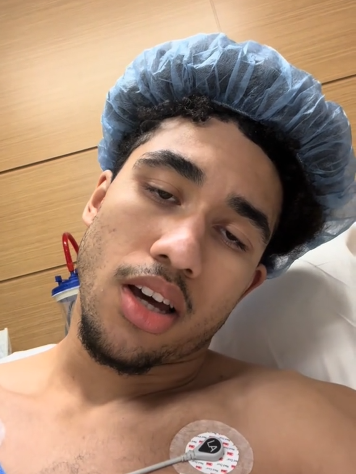 Successful meniscus surgery for Jared McCain. ✅😅 [via @jaredmccain24]