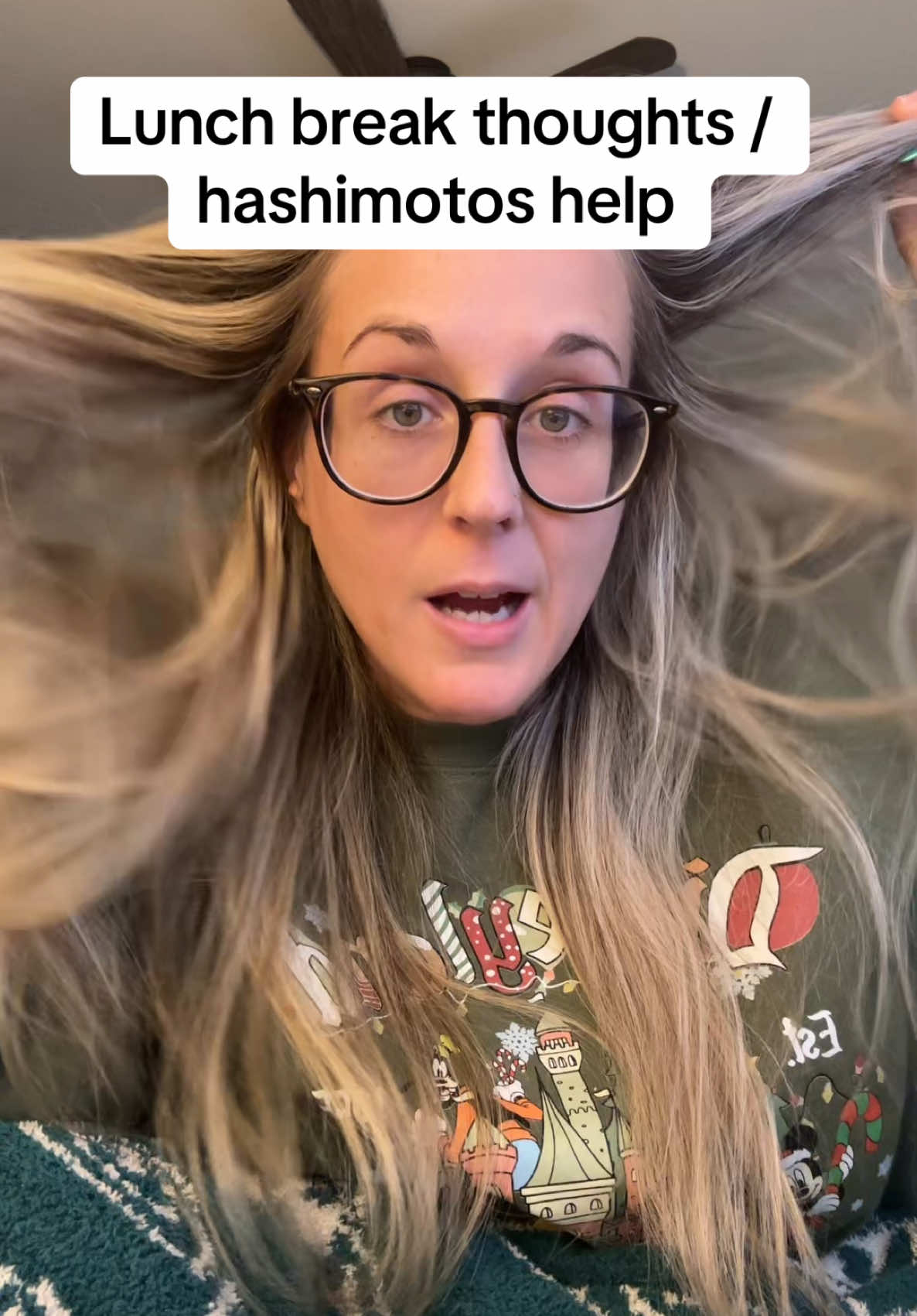 Auto immune / Hashimotos .. help! #needadvice #hairtok #whattodo #autoimmunedisease #autoimmune #autoimmunedisorder #hashimotos #thyroid #splitends #dryhair #anemia #inflammation #bloating #vitamins #fyp #help 