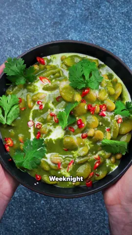 Herby Thai Green Curry Gigante Beans Full written recipe with macros, metric measurements, and a low-calorie version is at the link in my bio. These beans are hands down one of my favorite lazy, one-pot weeknight meals during the cold weather.  They’re saucy, herby, citrusy, a little bit funky, and all around BIG on flavor with very little clean-up needed. 2 16 oz cans gigante or butter beans, drained & rinsed 1 tbsp neutral oil 1/2 can green curry paste 2 1/2 cups full fat coconut milk 1/4 cup brown sugar 3 tbsp fish sauce or vegan alternative Juice from 1/2 lemon, plus additional as needed 1 tsp diamond crystal kosher salt, plus additional as needed 1 packed cup Thai or regular basi 1 packed cup spinach Garnishes of your choosing (cilantro, chopped chili peppers, and crushed peanuts are all delicious) Cutting Board @boardsbyshore Kitchen knife @burntchefknives Utensils @earlywooddesigns Curry Paste @maesriaustralia (sorry couldn’t find your US page haha)  #mealprep #EasyRecipe #EasyRecipes #vegan   