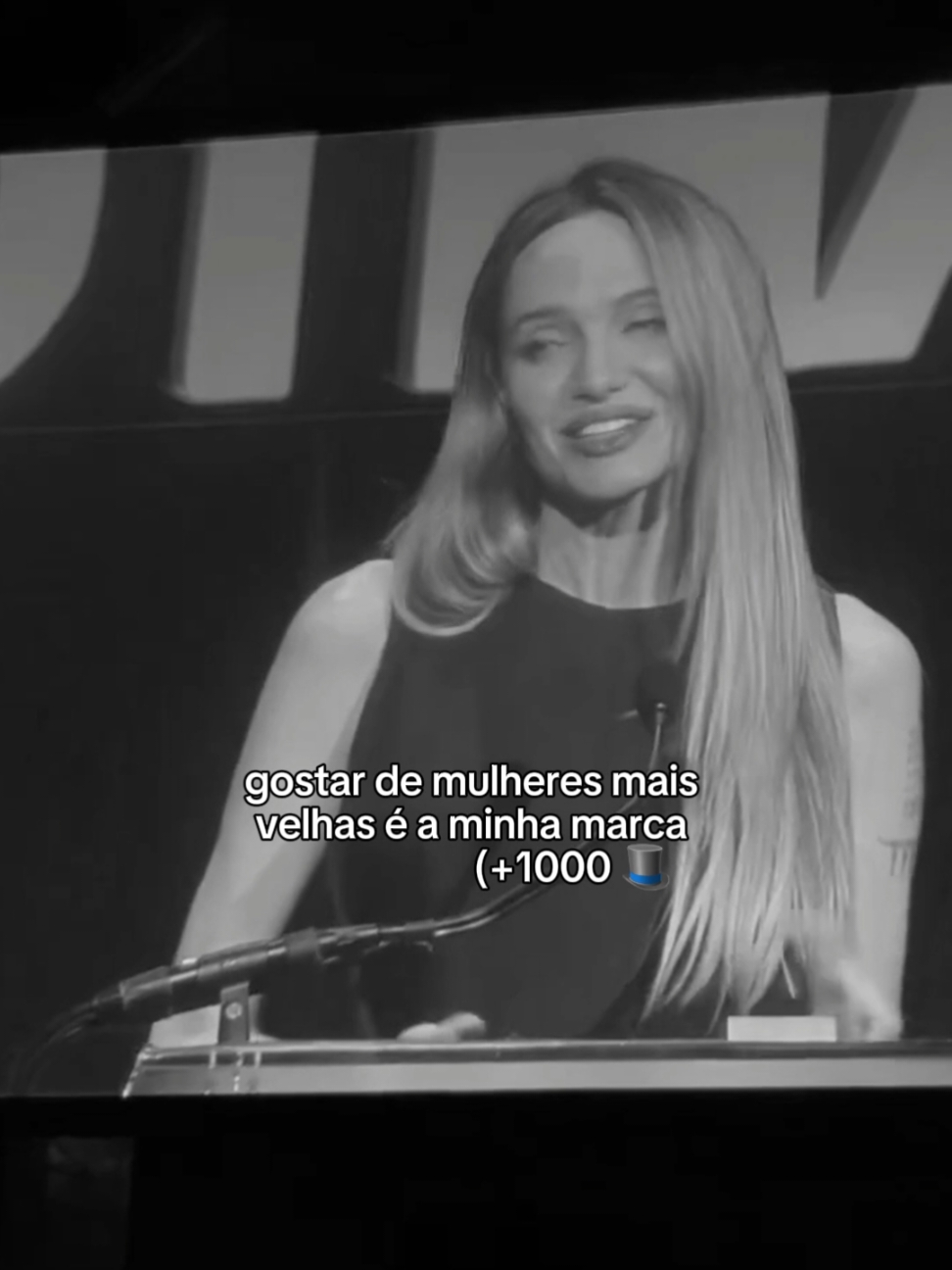 principalmente se for essa do fundo #angelinajolie #amovelhas #mulheresmaduras #pravoce #videoviral #explore #fyp 